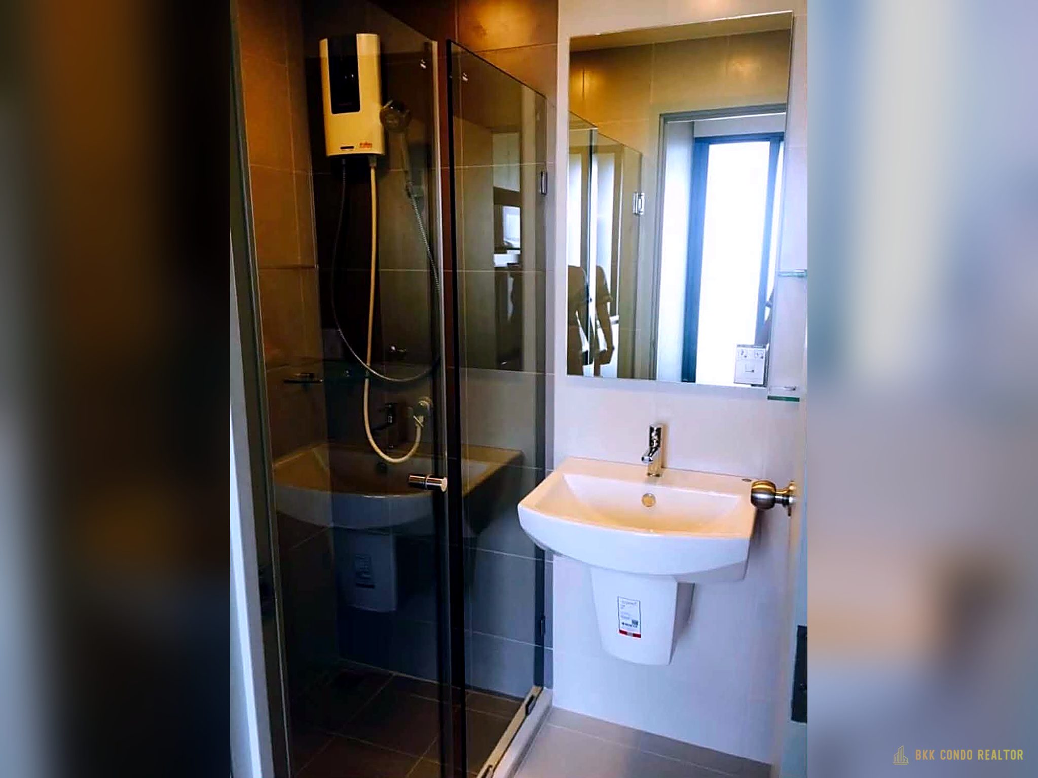 Studio Condo for Rent at IDEO Mobi Eastpoint (22 sqm) — Bangna BTS