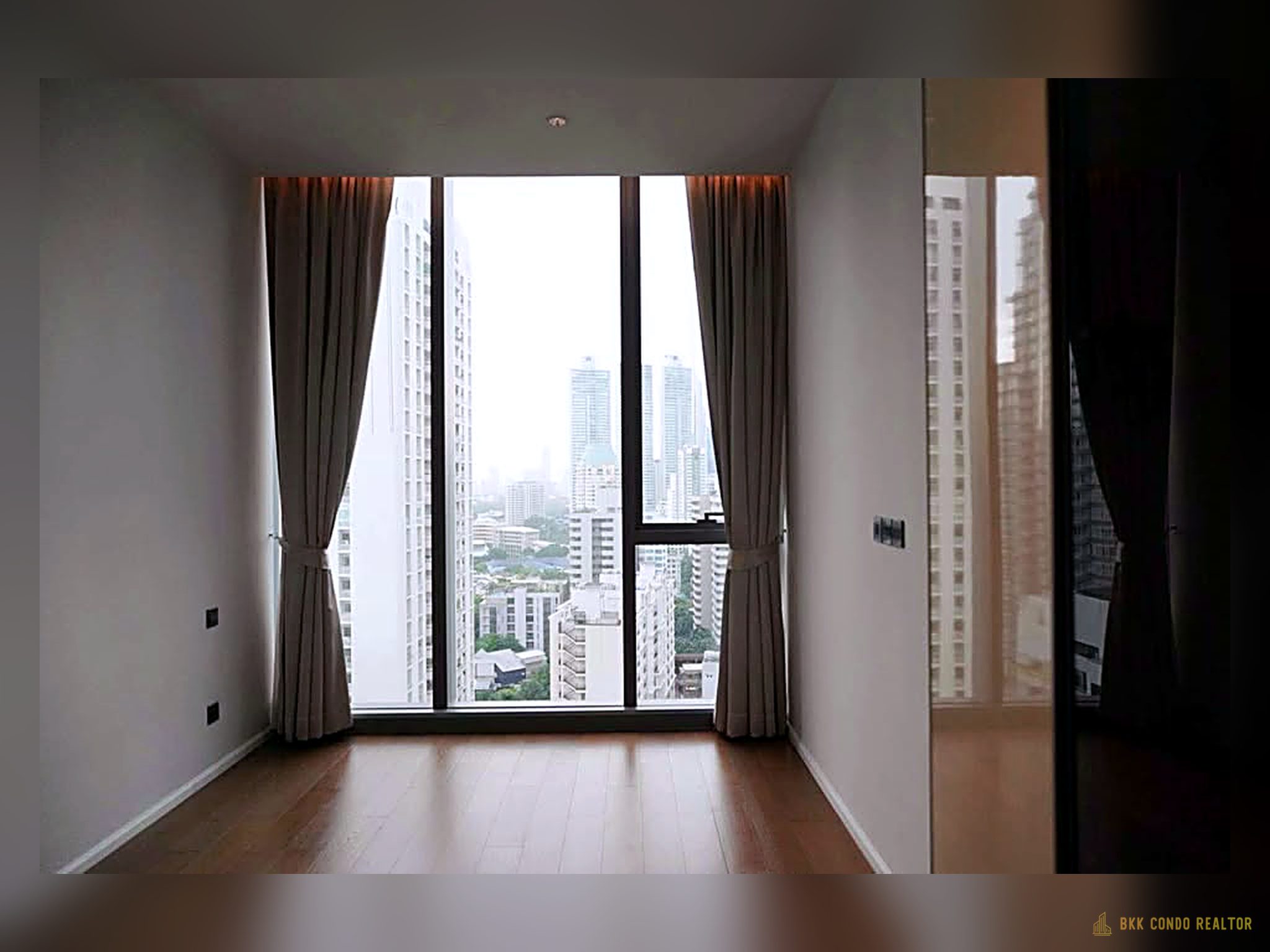 06-bedroom-105 2-Bedroom Condo for Rent at KRAAM Sukhumvit 26 (110 sqm) — Phrom Phong BTS