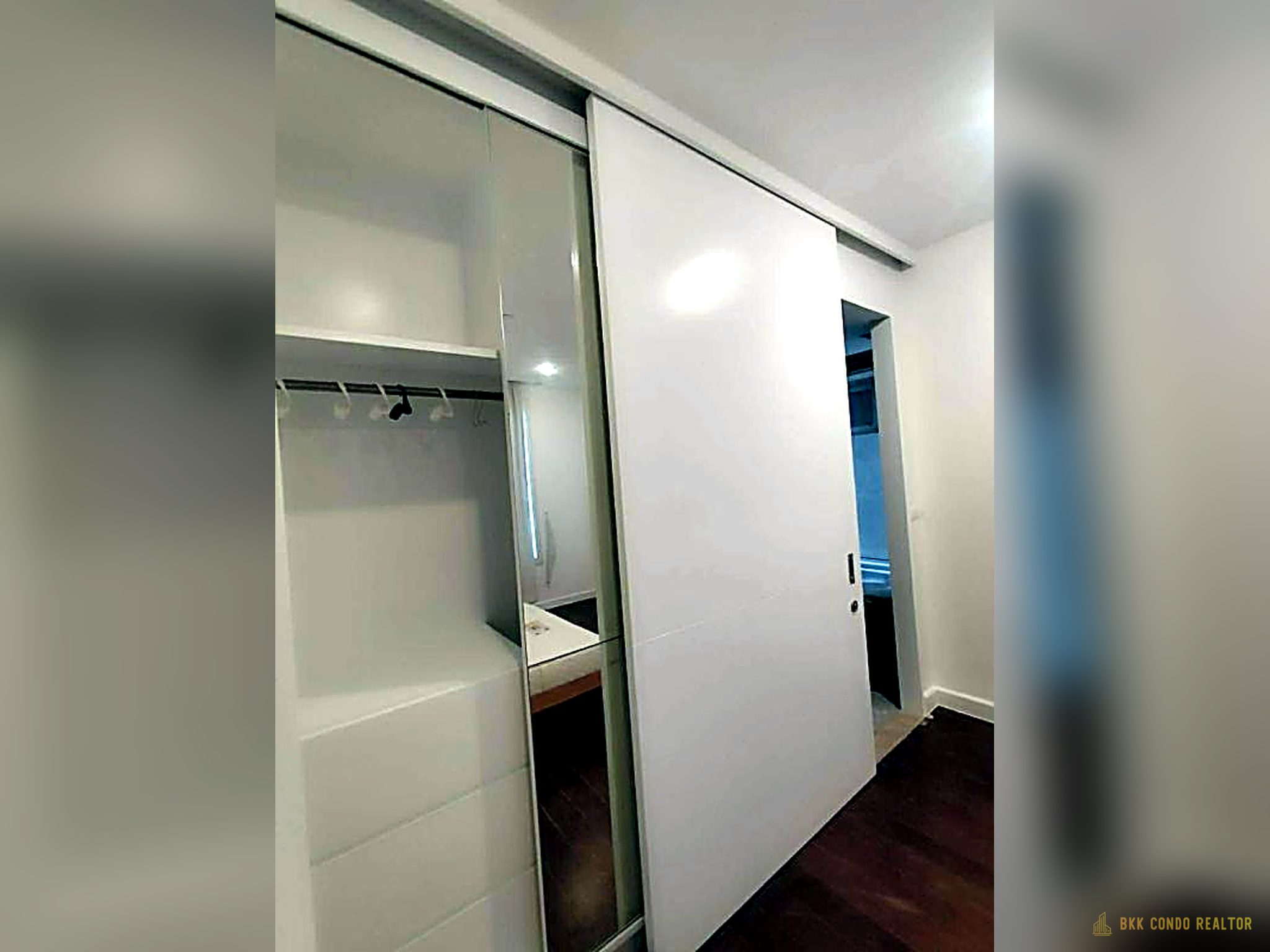 1-Bedroom Condo for Rent at Manhattan Chidlom (58 sqm) — Chidlom BTS