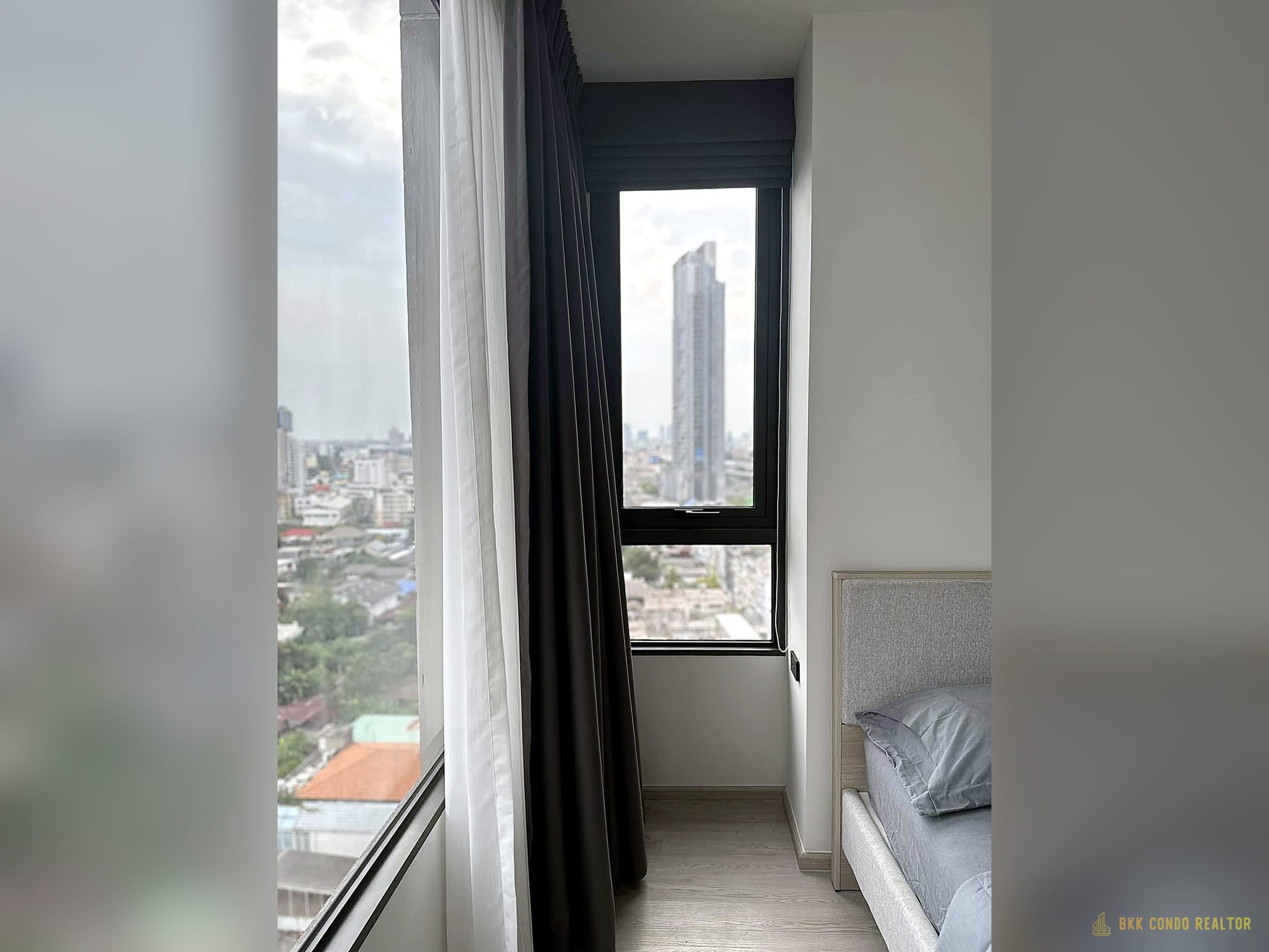 1-Bedroom Condo for Rent at Reference Sathorn – Wongwianyai (31 sqm) — Wongwianyai BTS