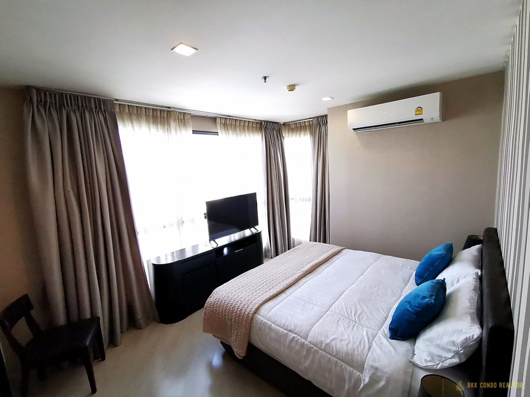 2-Bedroom Condo for Rent at Rhythm 44/1 (68 sqm) — Phra Khanong BTS