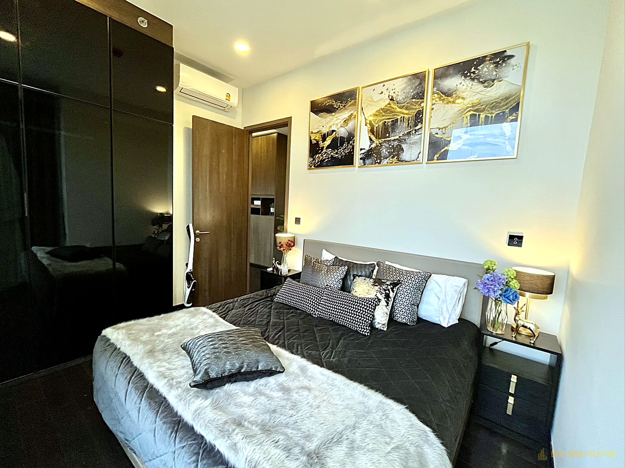 2-Bedroom Condo for Rent at Park Origin Thonglor (46 sqm) — Thonglor BTS