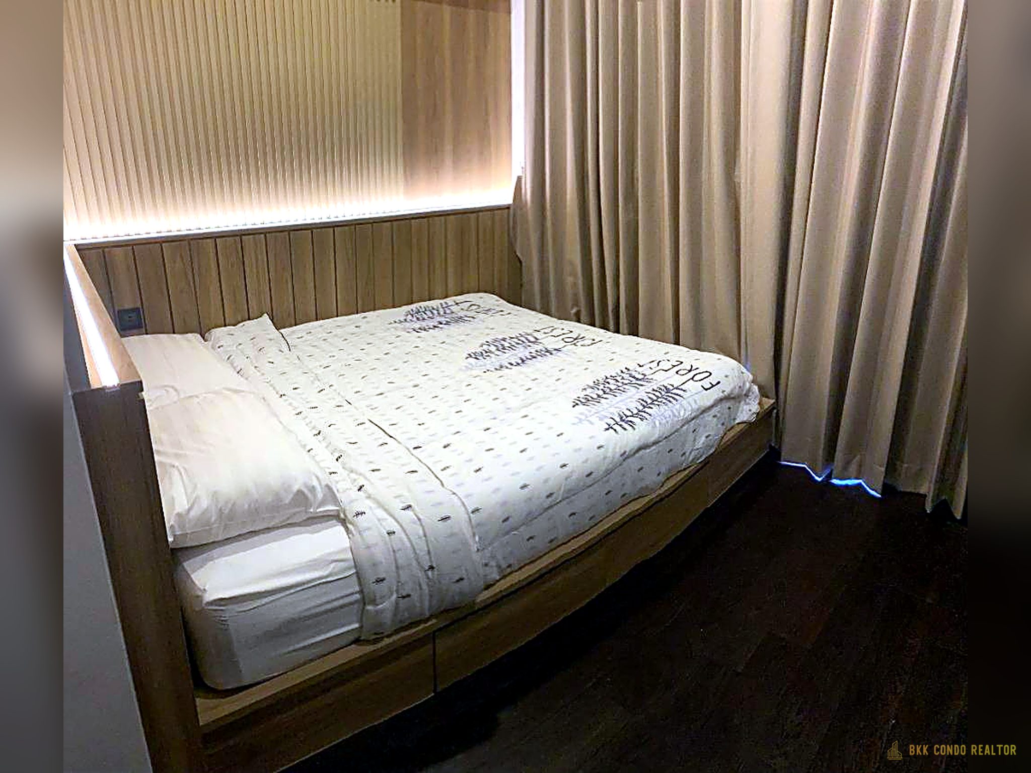 2-Bedroom Condo for Rent at Park Origin Thonglor (45 sqm) — Thonglor BTS