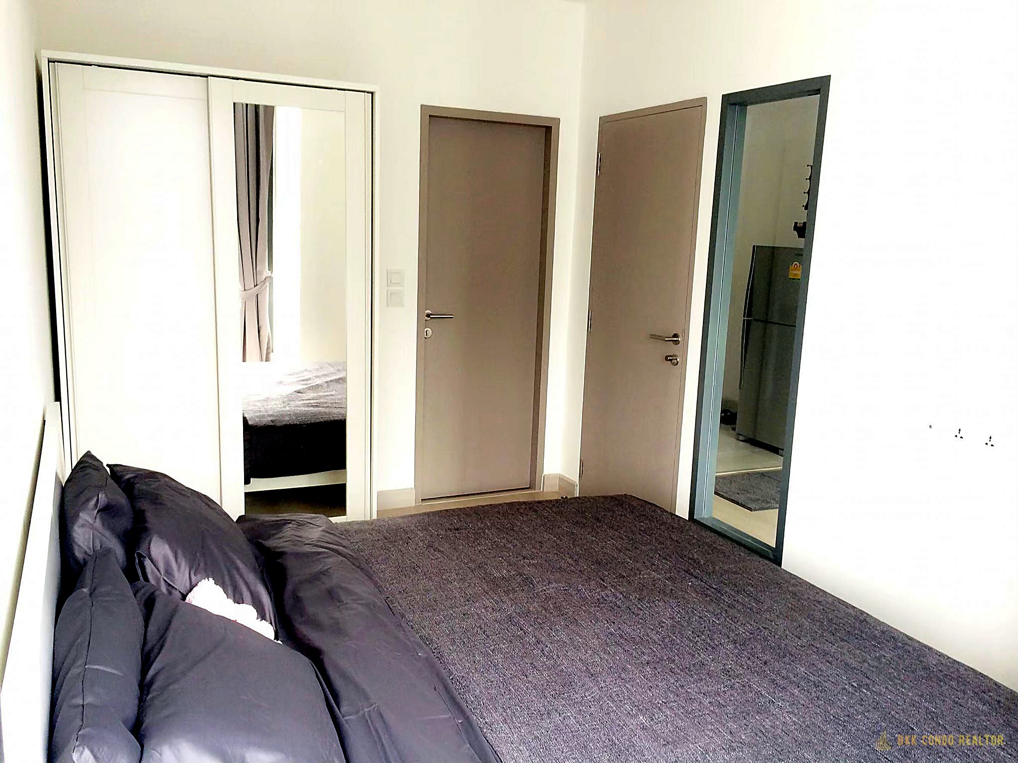 1-Bedroom Condo for Rent at IDEO Mobi Phayathai (31 sqm) — Phaya Thai BTS