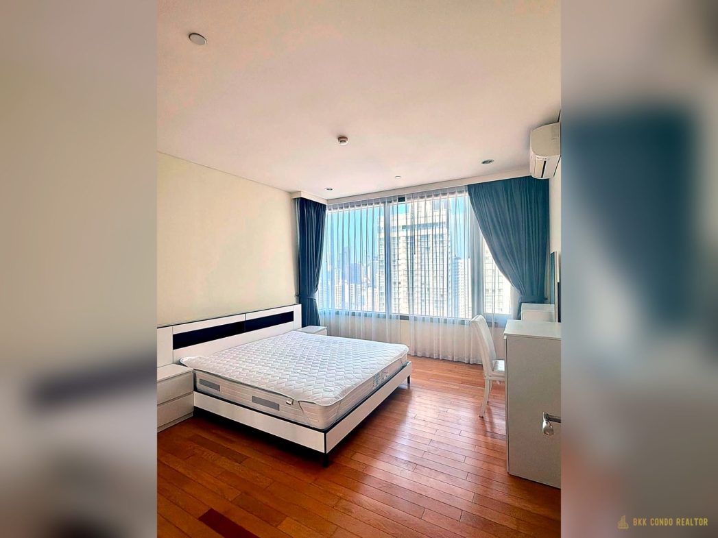 2-Bedroom Condo for Rent at Aguston Sukhumvit 22 (95 sqm) — Phrom Phong BTS