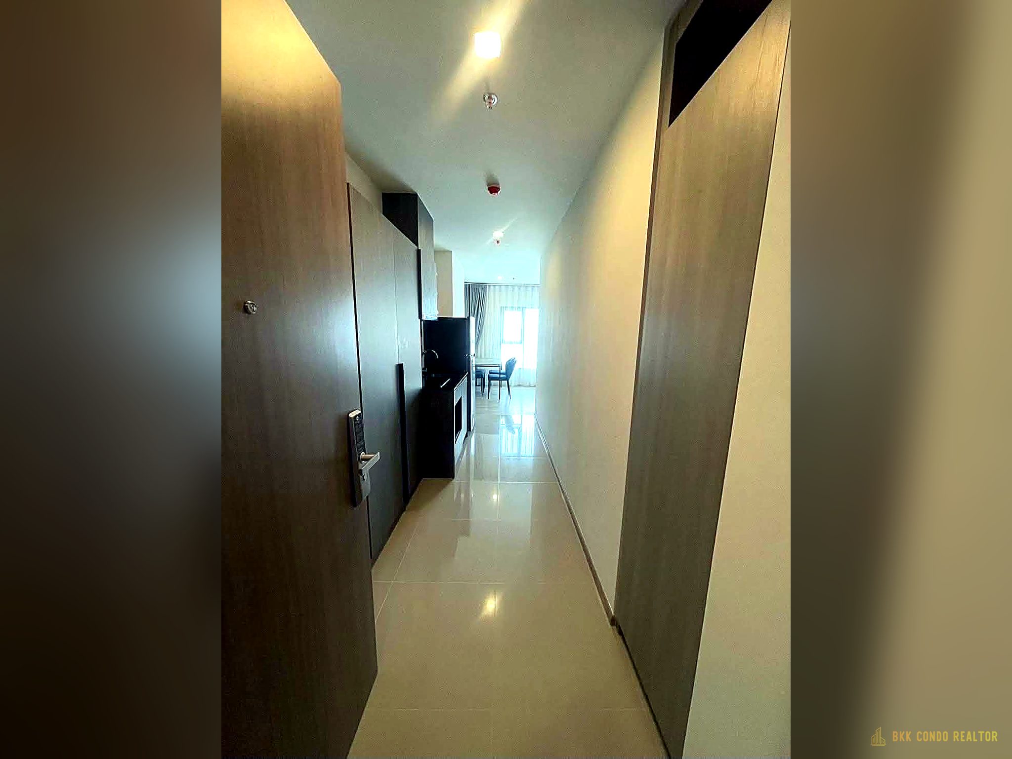 1-Bedroom Condo for Rent at The Base Phetchaburi-Thonglor (40.44 sqm) — Phetchaburi MRT