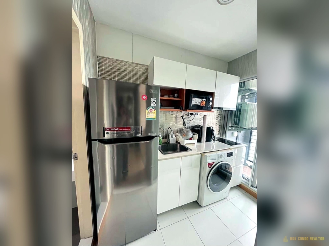 1-Bedroom Condo for Rent at The President Sathorn-Ratchapruek (30 sqm) — Bang Wa BTS/MRT
