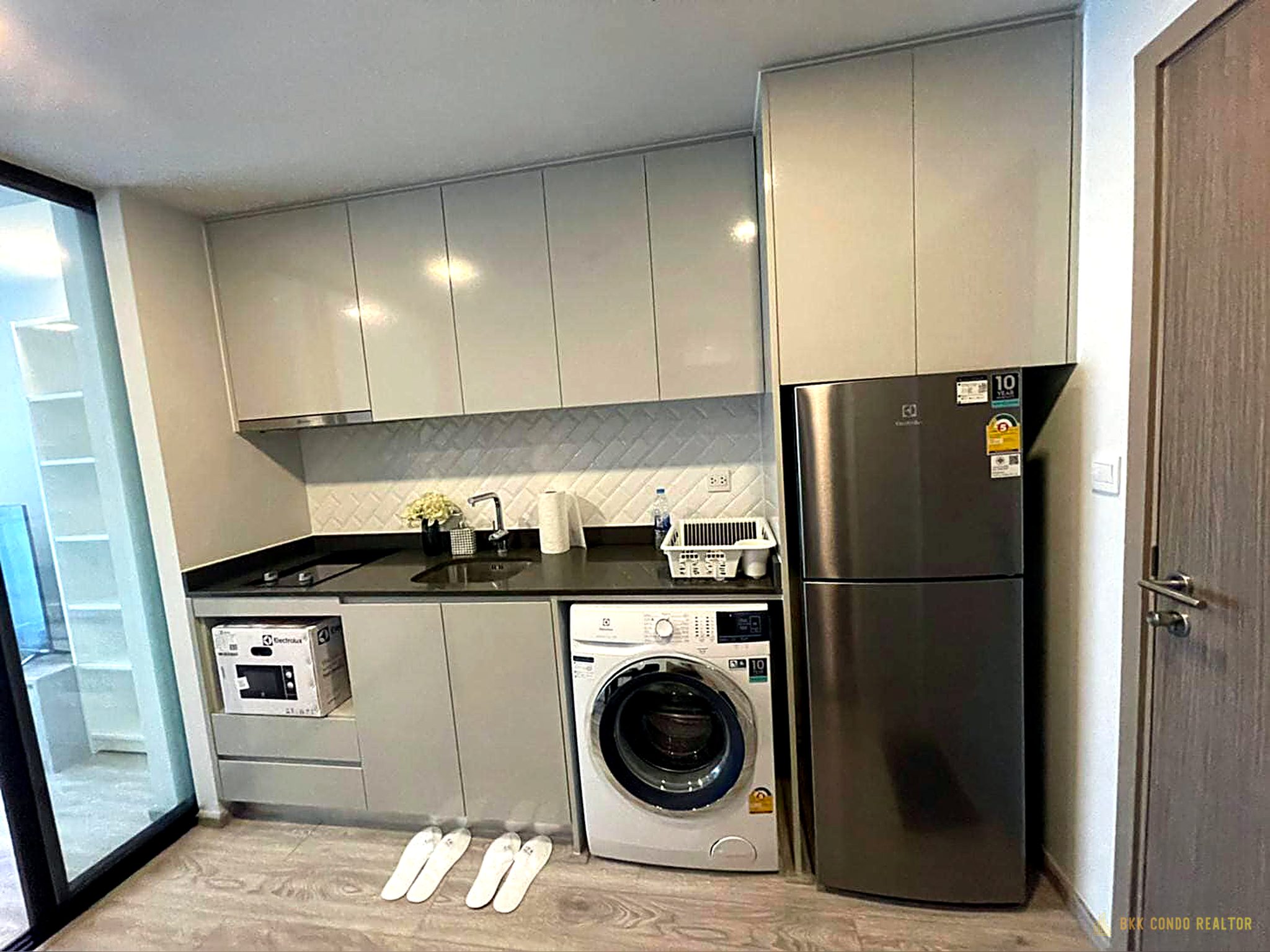 1-Bedroom Condo for Rent at Maestro 14 Siam-Ratchathewi (30 sqm) — Ratchathewi BTS