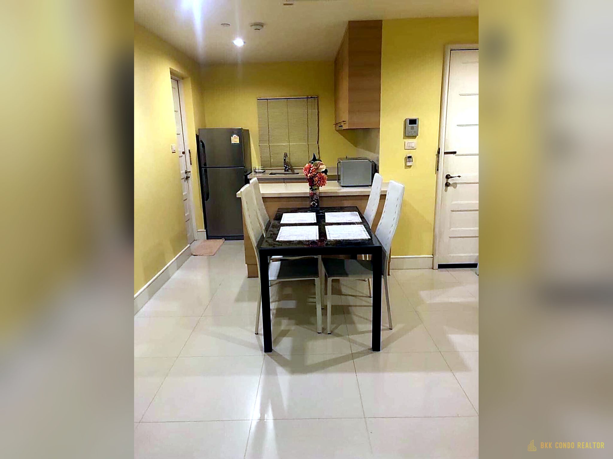 2-Bedroom Condo for Rent at Aguston Sukhumvit 22 (85 sqm) — Phrom Phong BTS