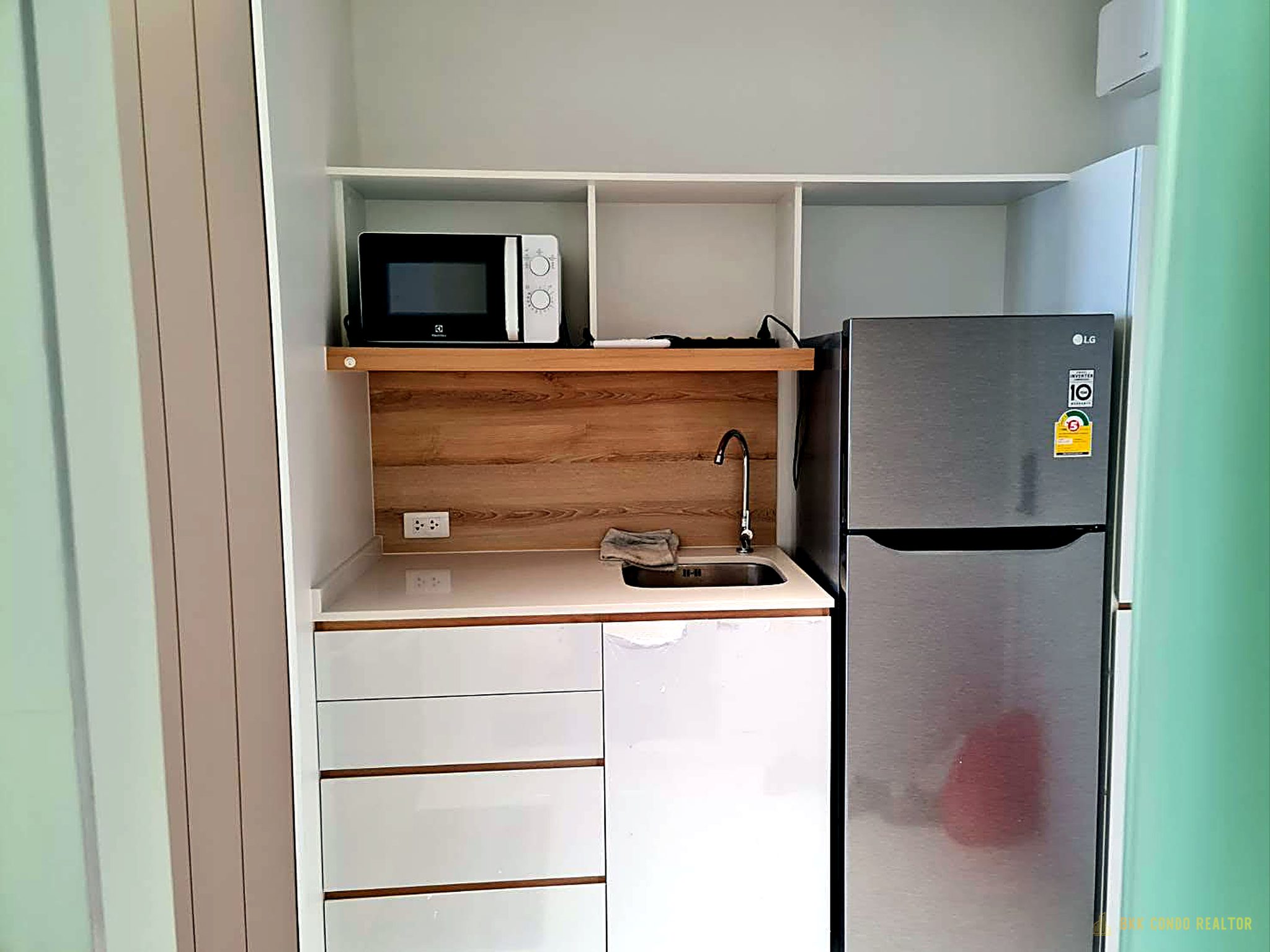 1-Bedroom Condo for Rent at Triple Y Residence (34 sqm) — Sam Yan MRT