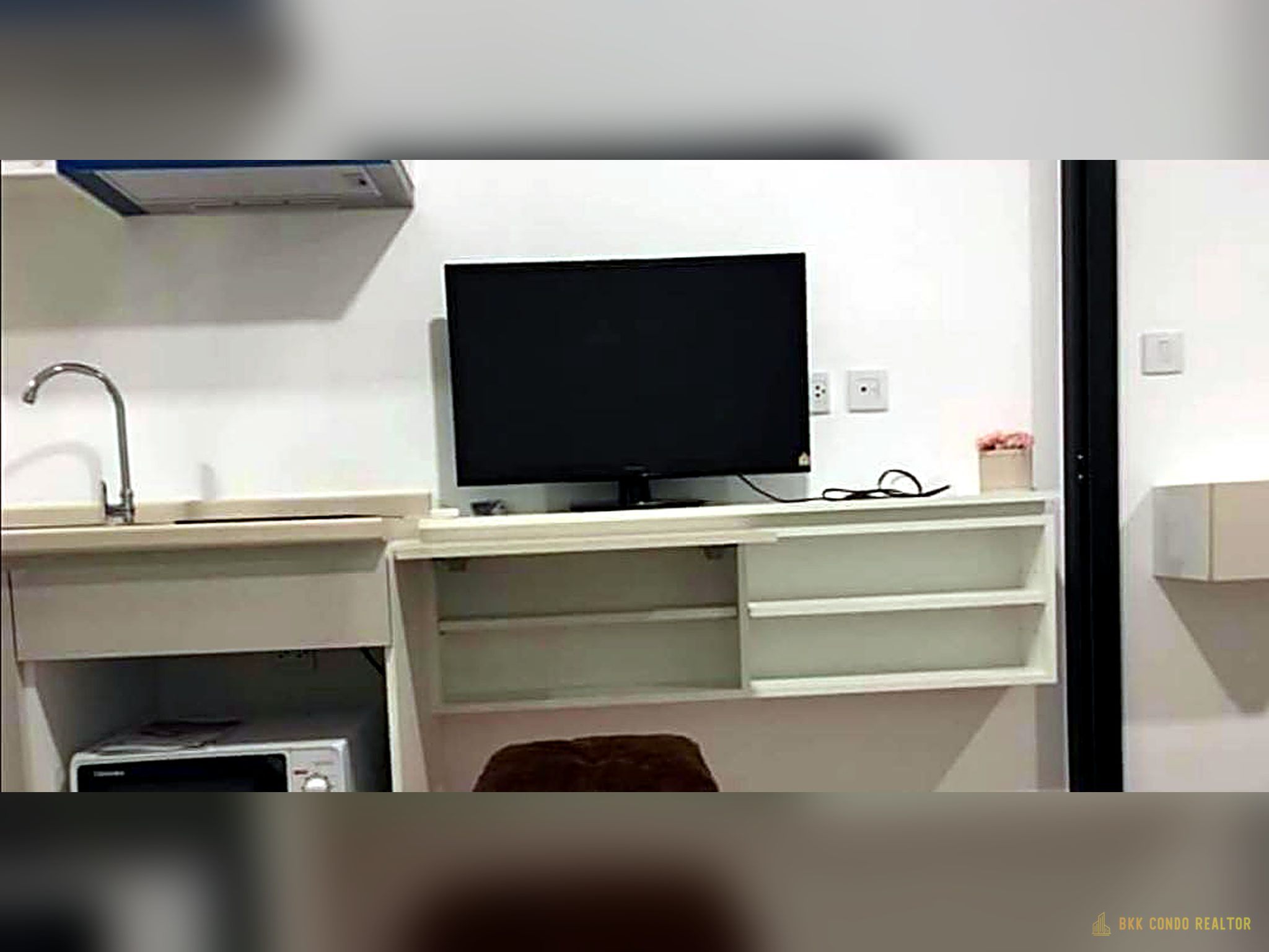 06-kitchen-68 Studio Condo for Rent at Pause Sukhumvit 115 (22 sqm) — Pu Chao BTS
