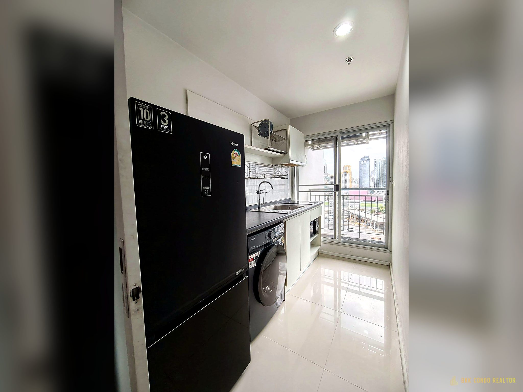 1-Bedroom Condo for Rent at Aspire Rama 9 (39.6 sqm) — Rama 9 MRT