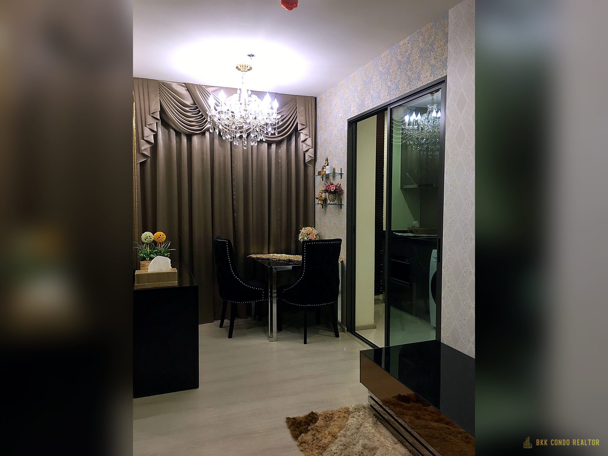 06-living_room-16 1-Bedroom Condo for Rent at Rhythm Asoke (34 sqm) — Rama 9 MRT