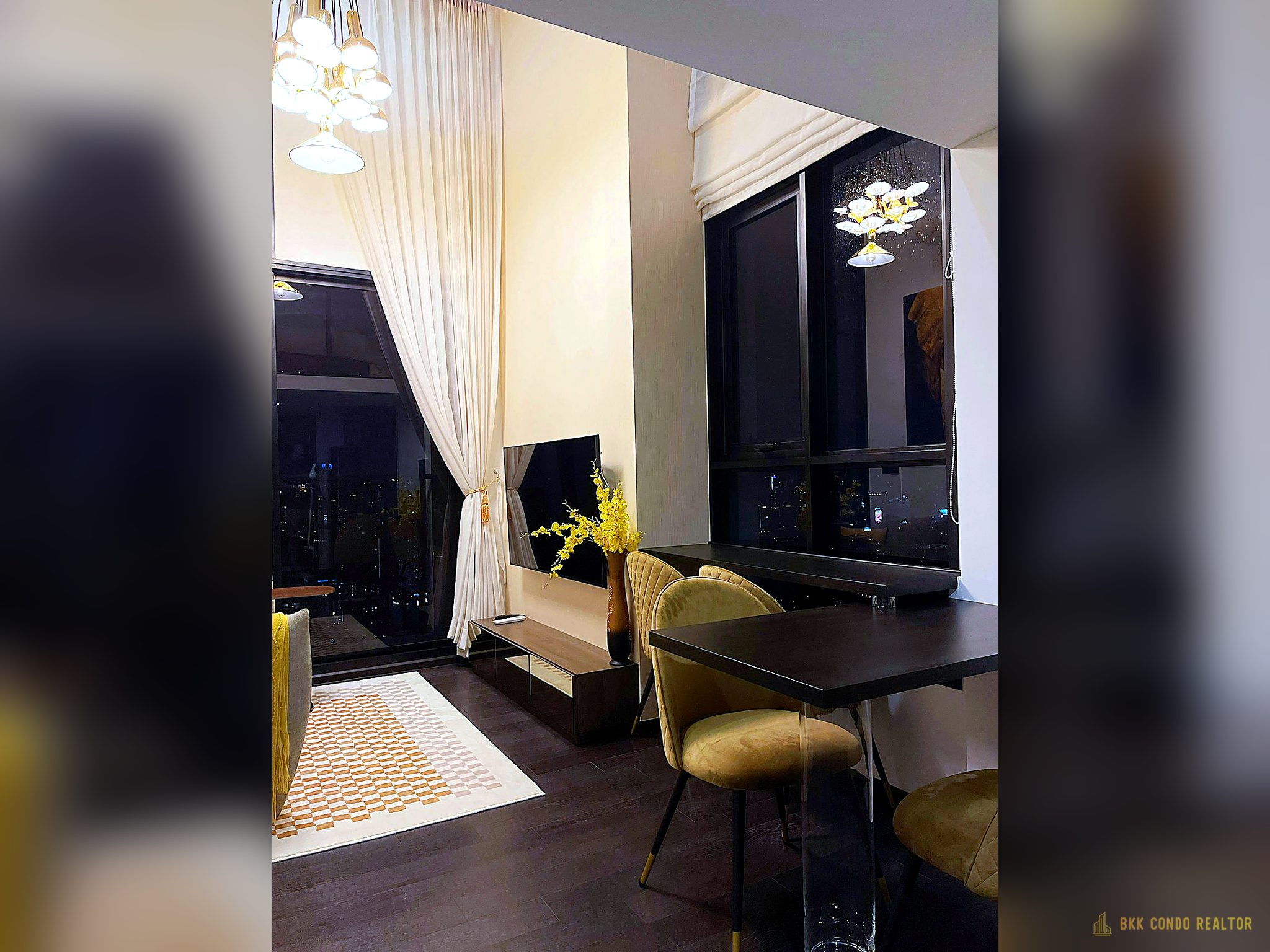 2-Bedroom Condo for Rent at Park Origin Thonglor (46 sqm) — Thonglor BTS