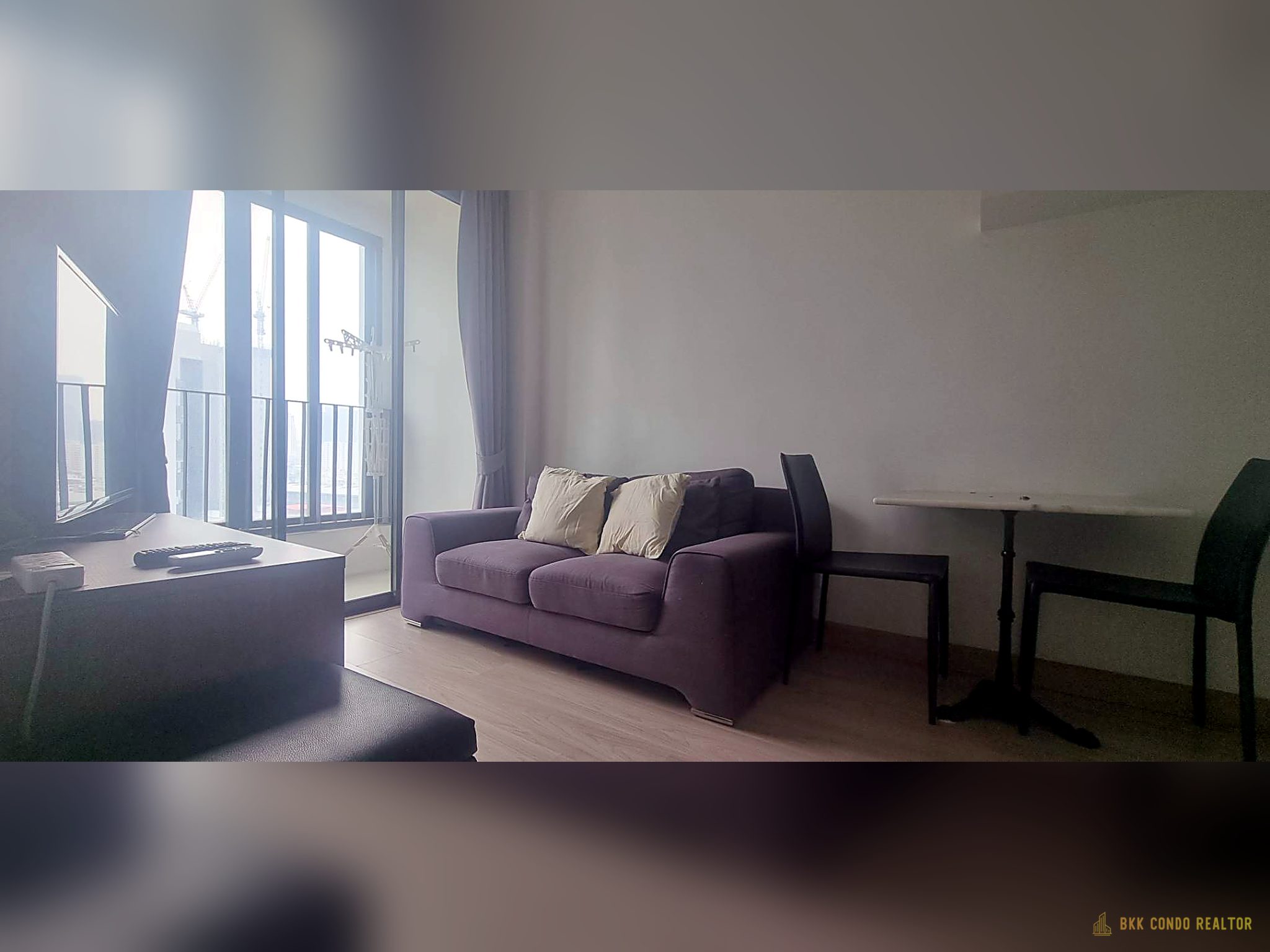 1-Bedroom Condo for Rent at IDEO Mobi Phayathai (30.5 sqm) — Phaya Thai BTS