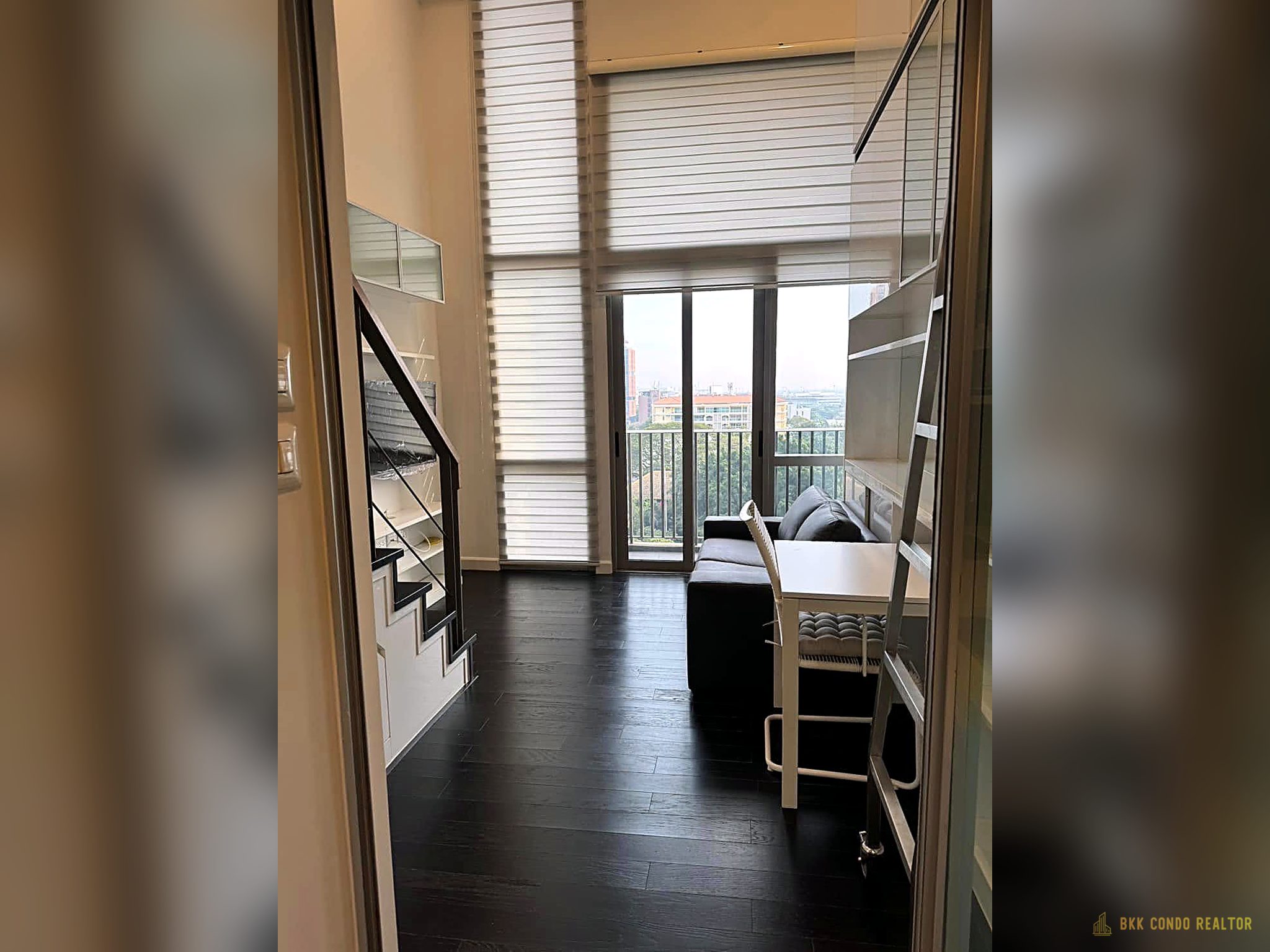 Duplex 1-Bedroom Condo for Rent at IDEO Morph 38 (36 sqm) — Thonglor BTS