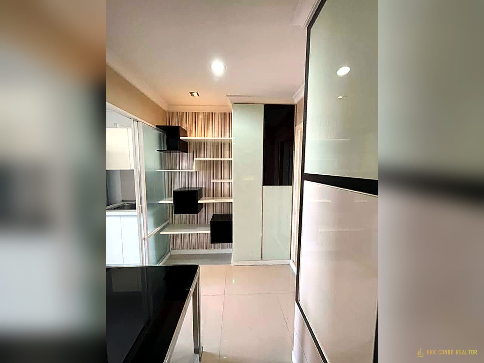 1-Bedroom Condo for Rent at Lumpini Place Rama 9 – Ratchada (37 sqm) — Rama 9 MRT