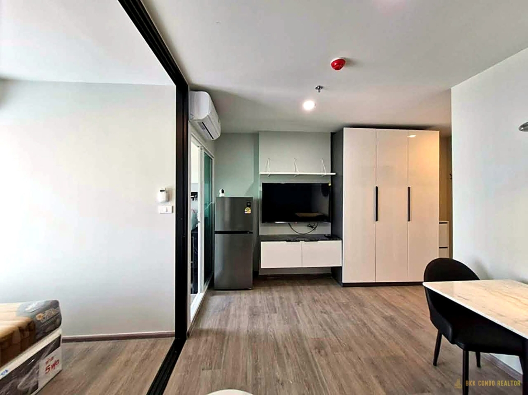 1-Bedroom Condo for Rent at Regent Home Bangna (28 sqm) — Bangna BTS