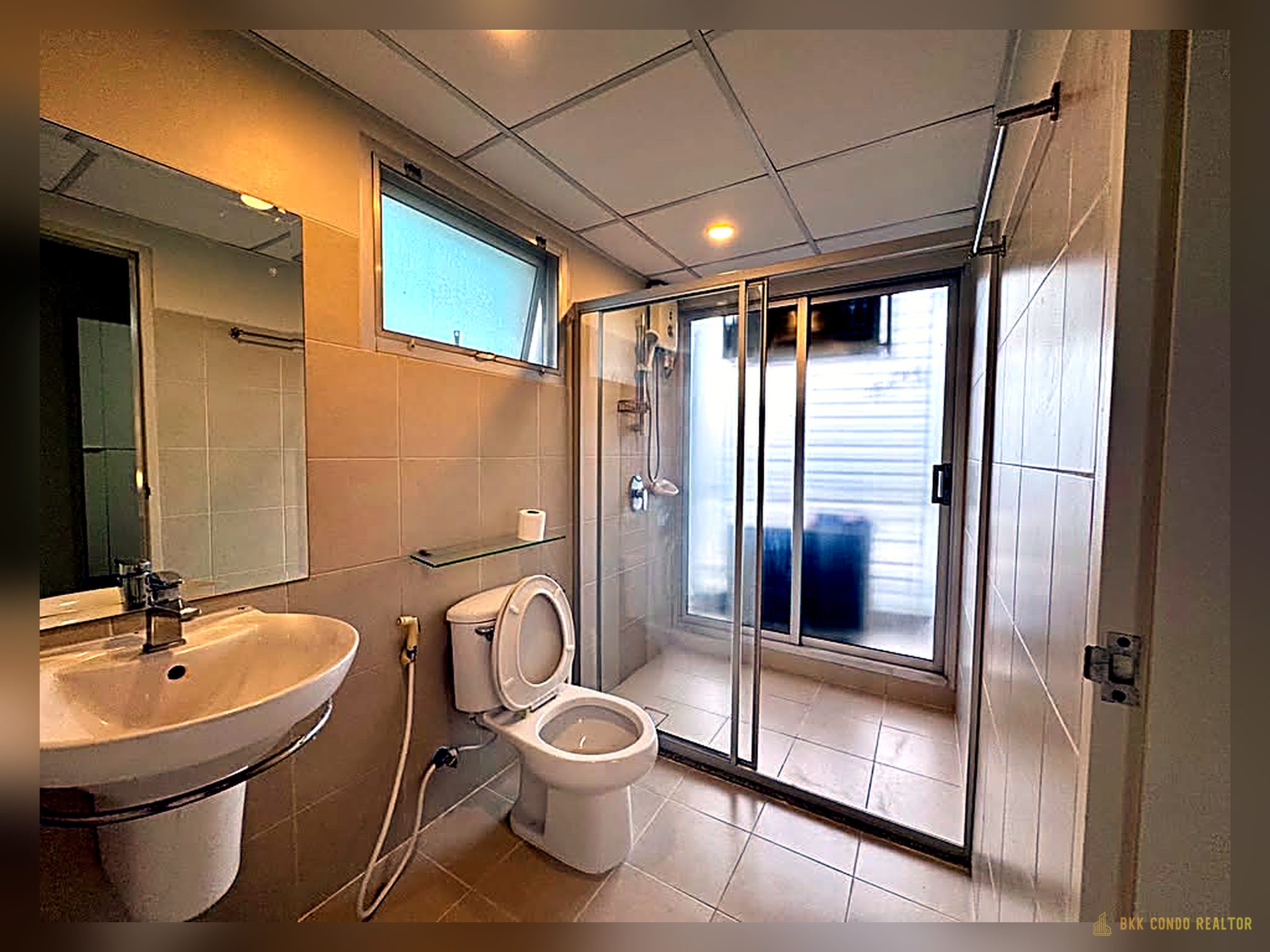 2-Bedroom Condo for Rent at Supalai Park Ekkamai-Thonglor (82.27 sqm) — Ekkamai BTS