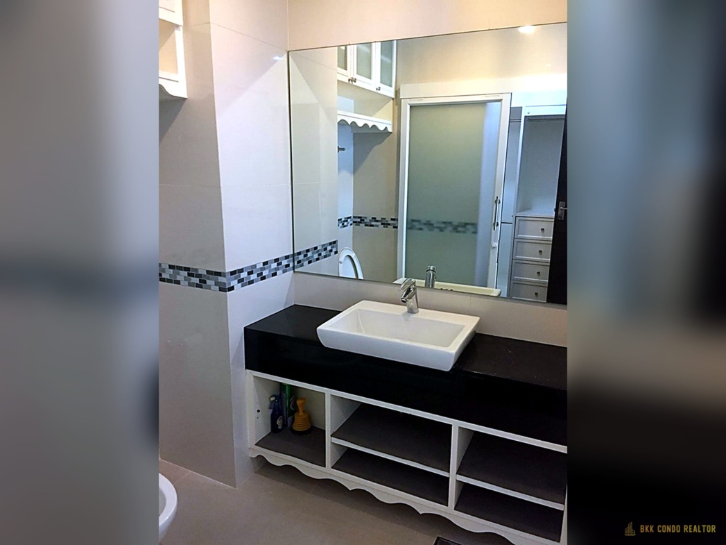 1-Bedroom Condo for Rent at IDEO Q Phayathai (42 sqm) — Phaya Thai BTS