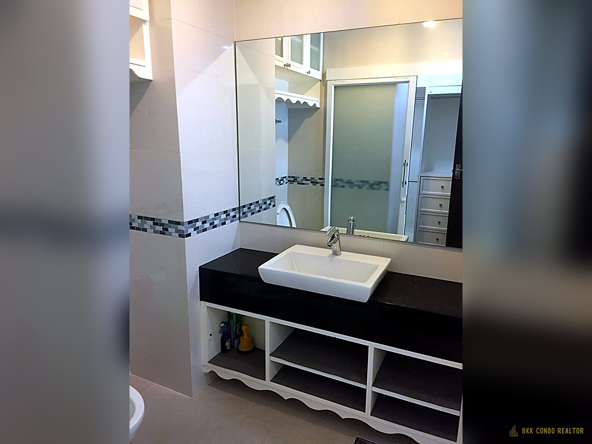 1-Bedroom Condo for Rent at IDEO Q Phayathai (42 sqm) — Phaya Thai BTS