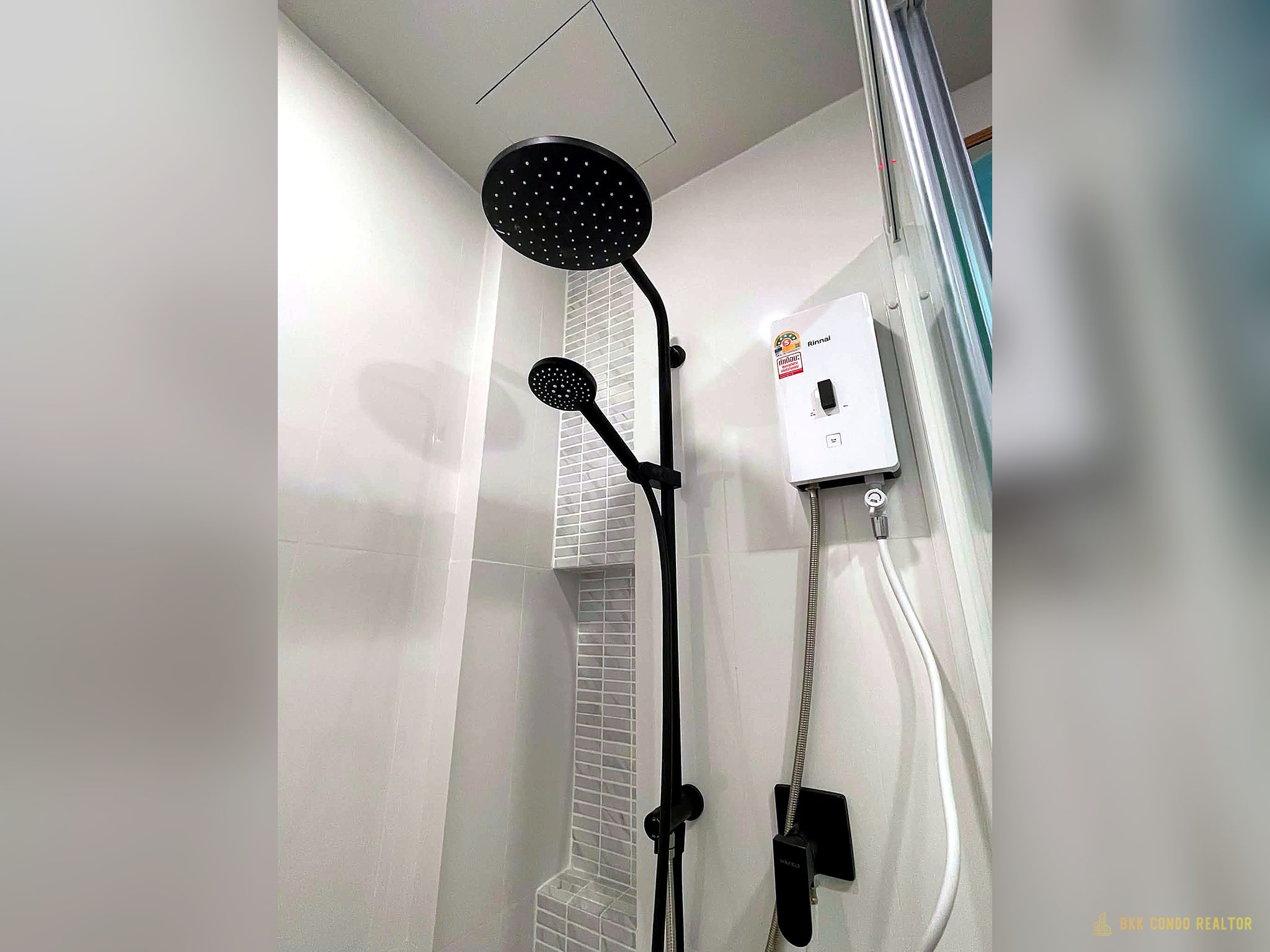07-bathroom-22 Studio Condo for Rent at Culture Thonglor (25 sqm) — Thonglor BTS