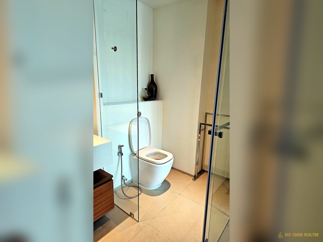 2-Bedroom Condo for Rent at The River Condo Charoen-Nakhon (138 sqm) — BTS Saphan Taksin