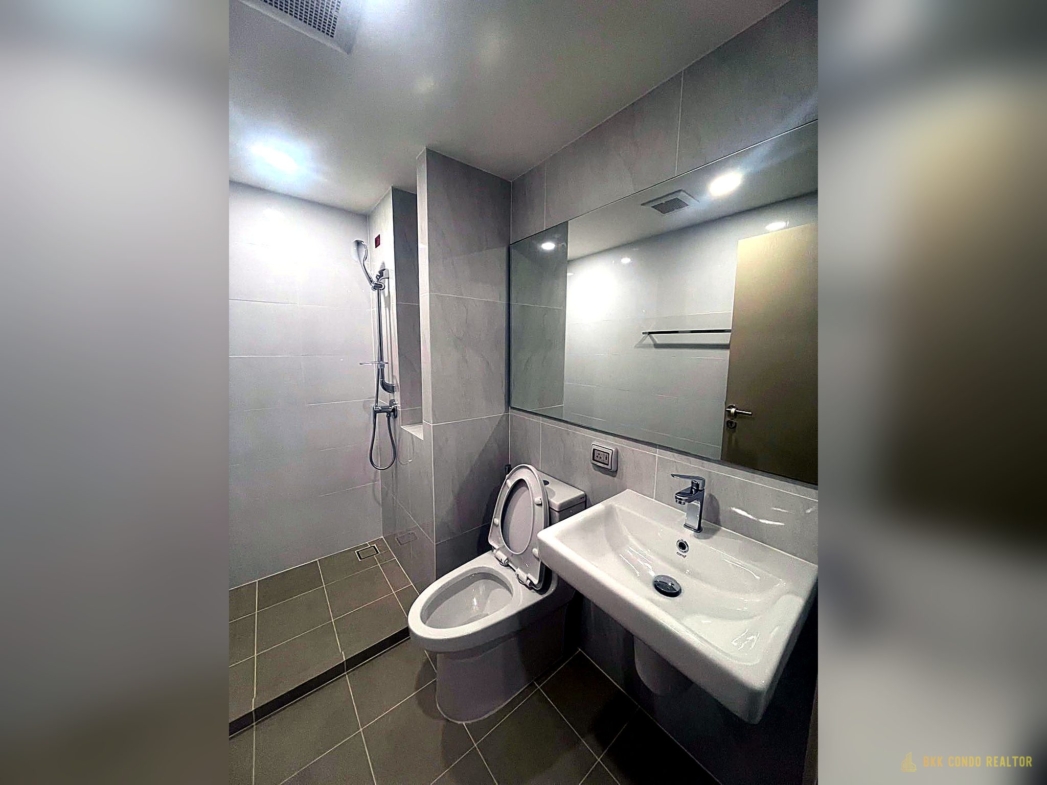 1-Bedroom Condo for Rent at Origin Play Sri-Udom Station (27.29 sqm) — Udom Suk BTS
