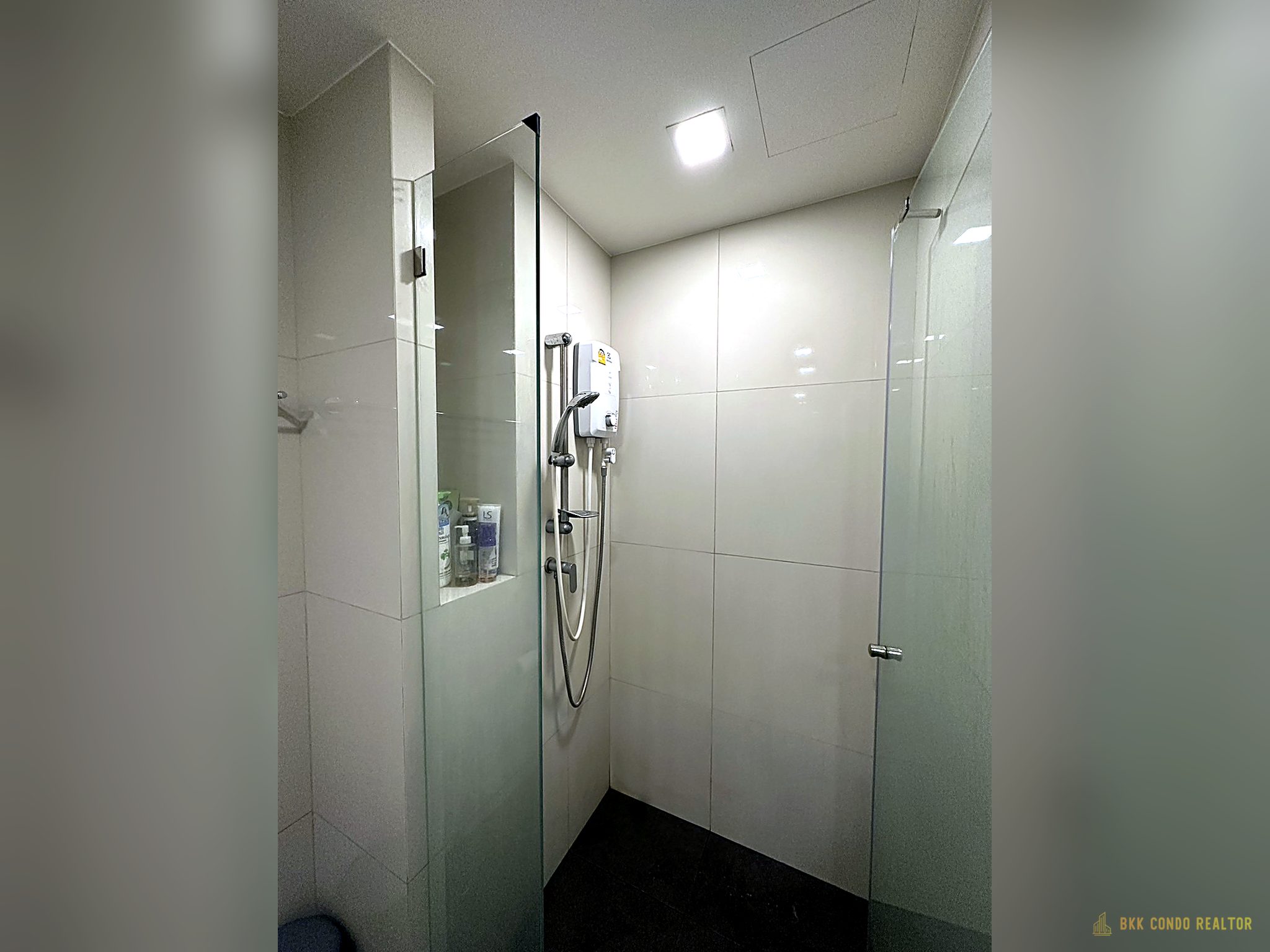 Studio Condo for Rent at Chambers Onnut Station (27 sqm) — On Nut BTS
