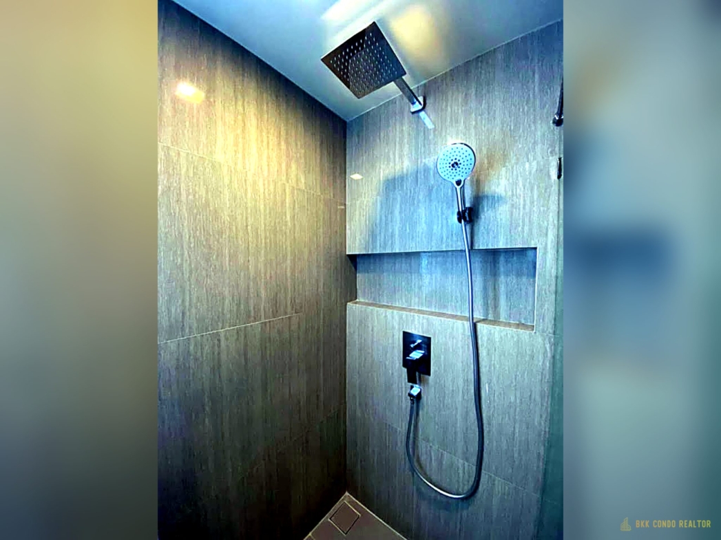 1-Bedroom Condo for Rent at Downtown 49 (44.44 sqm) — Thonglor BTS