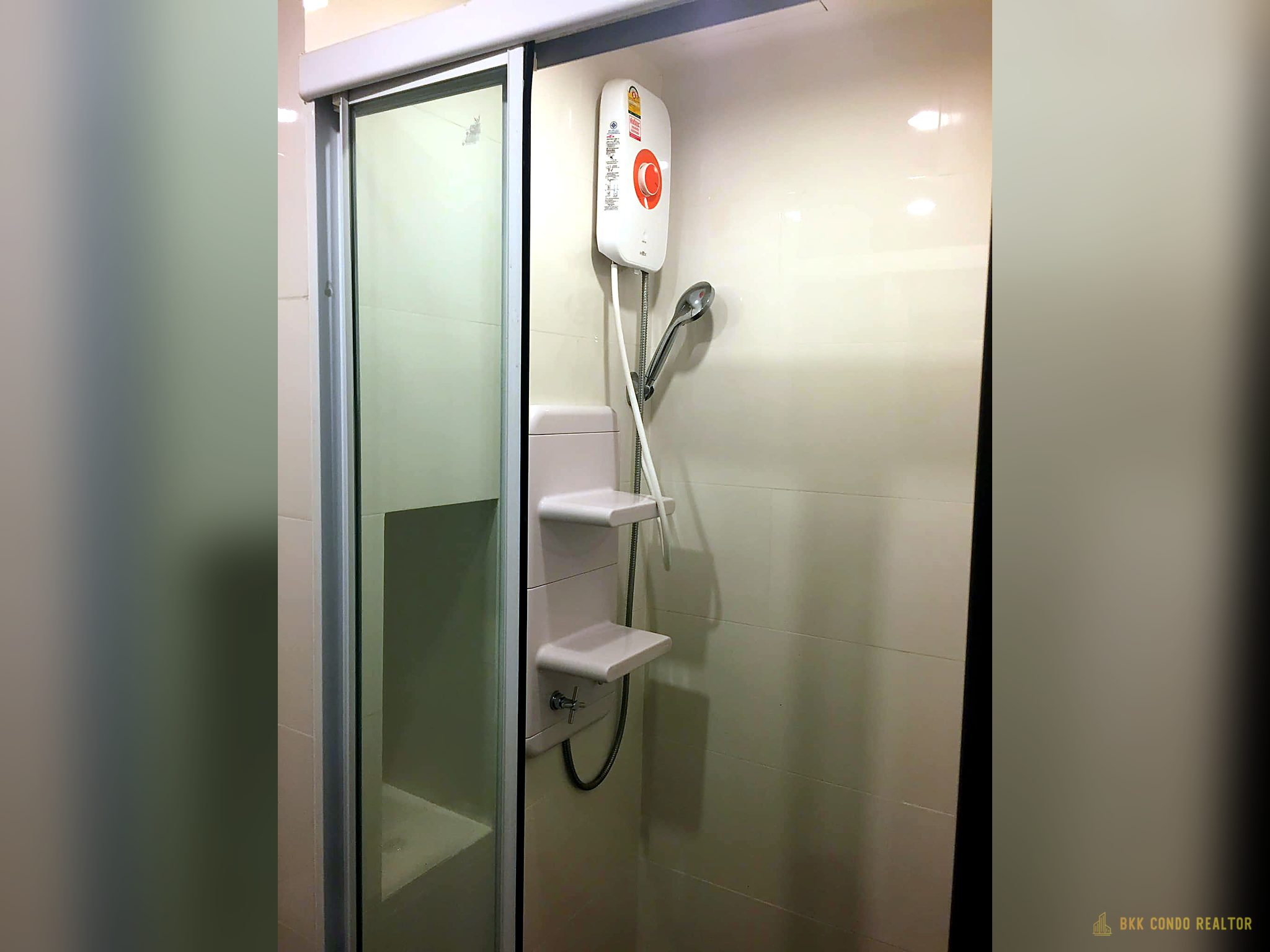 1-Bedroom Condo for Rent at The Base Park West (26 sqm) — On Nut BTS