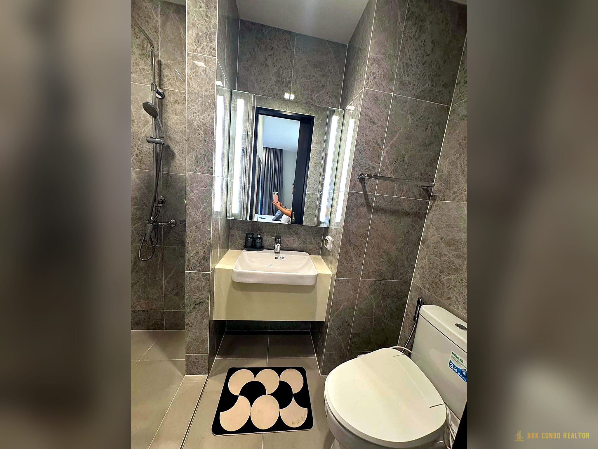 07-bathroom-78 Studio Condo for Rent at Noble Around Ari (27 sqm) — Ari BTS
