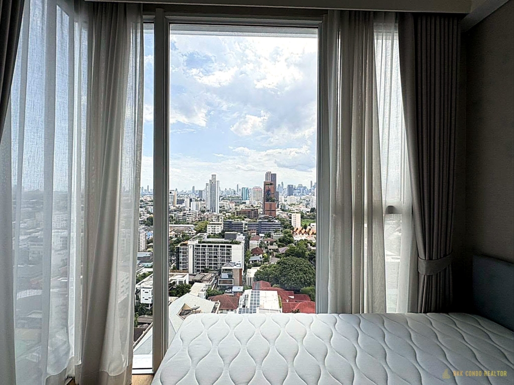 2-Bedroom Condo for Rent at Siamese Exclusive Sukhumvit 42 (51.55 sqm) — Ekkamai BTS