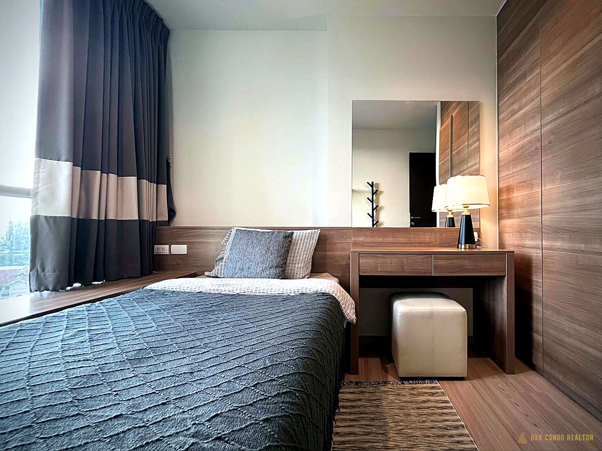 2-Bedroom Condo for Rent at Rhythm Sathorn 21 (65 sqm) — Saphan Taksin BTS