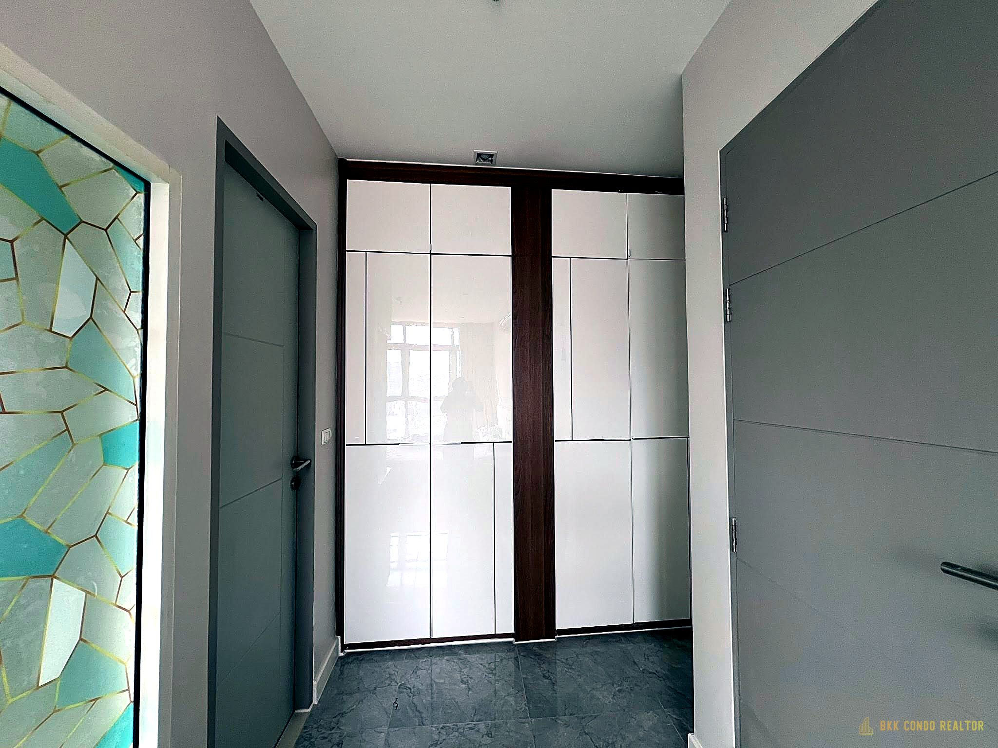 2-Bedroom Condo for Rent at Ideo Verve Ratchaprarop (69.33 sqm) — Ratchaprarop ARL