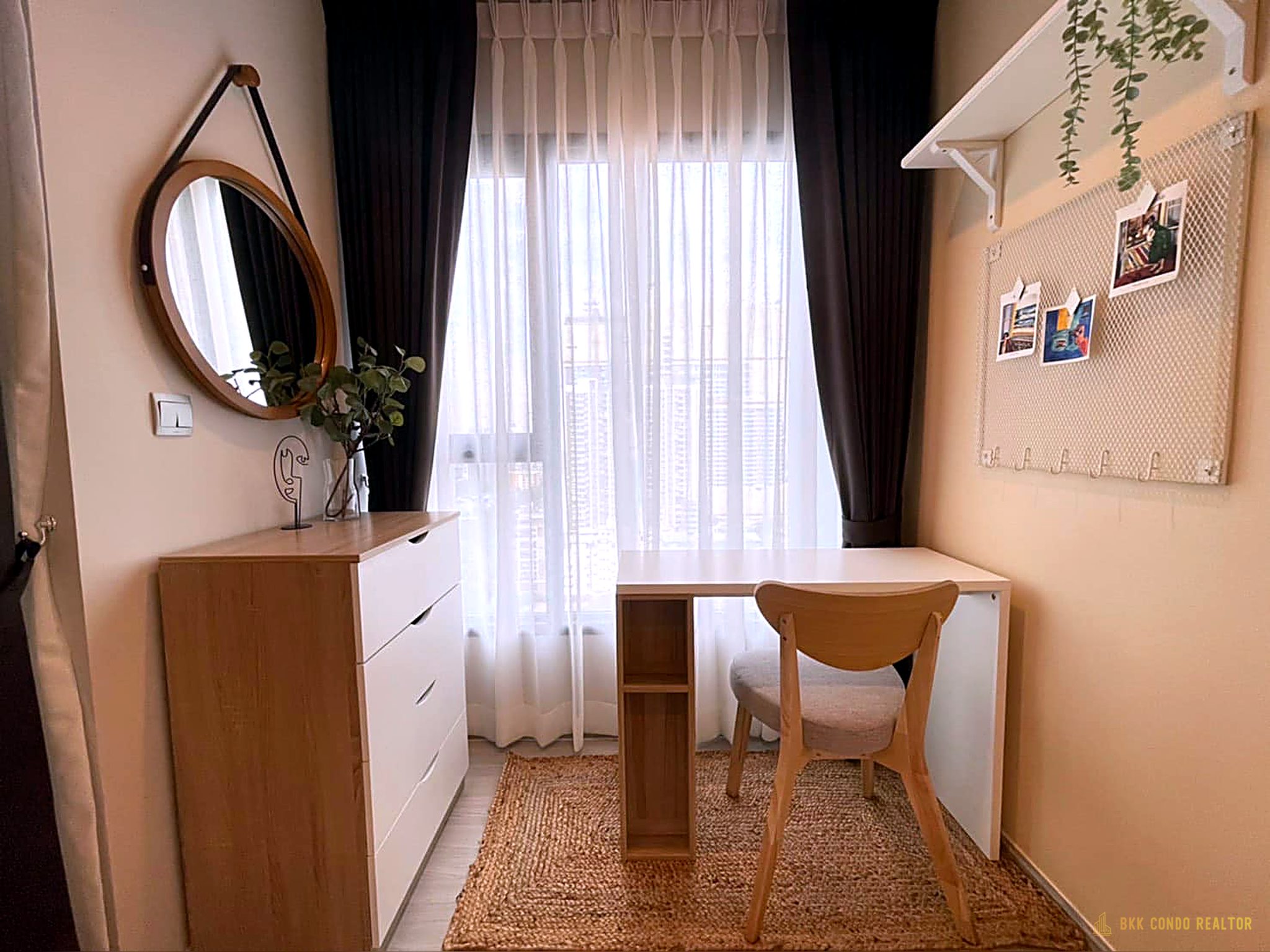 Studio Condo for Rent at Life Asoke – Rama 9 (25 sqm) — Rama 9 MRT