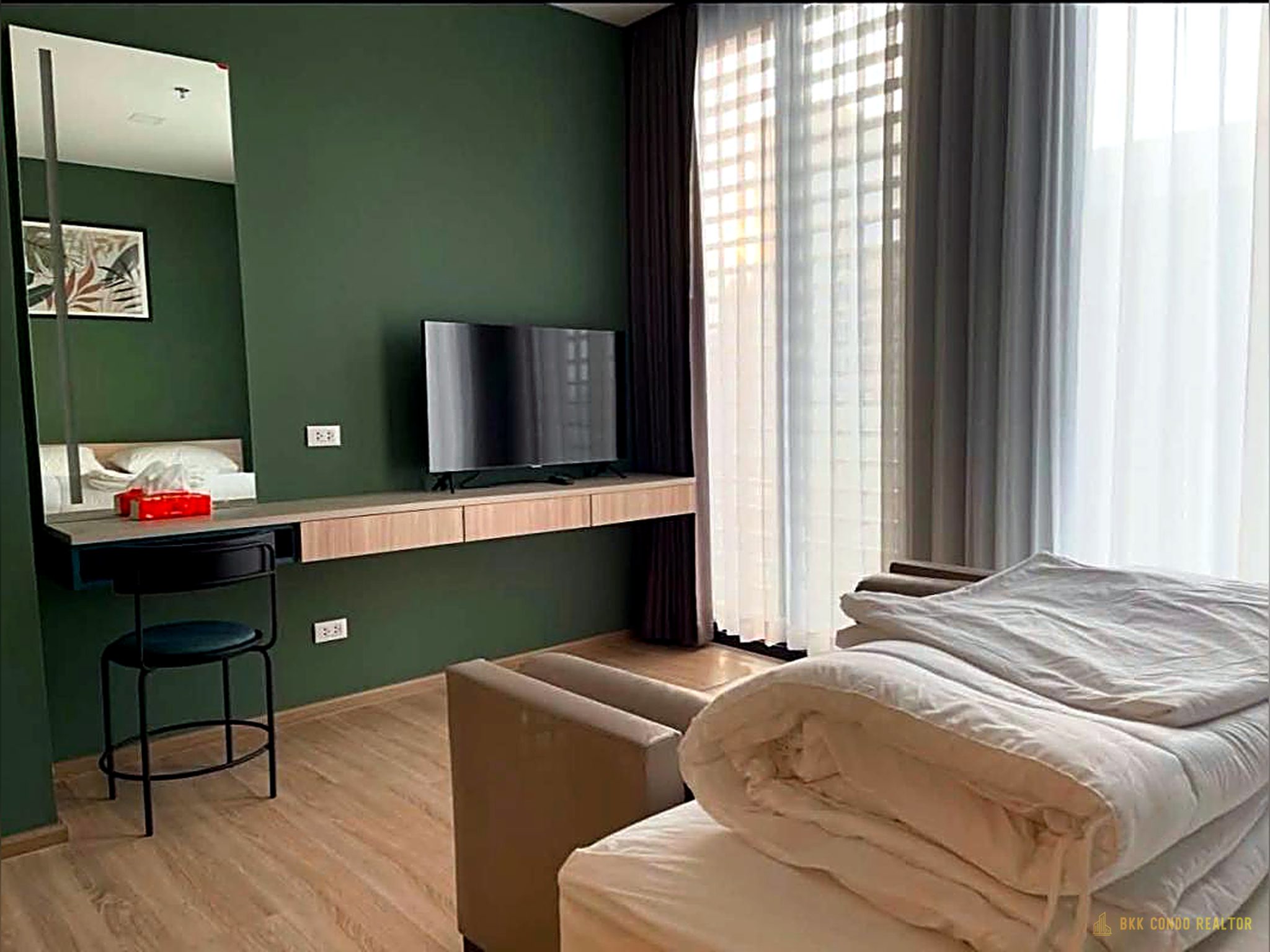 3-Bedroom Condo for Rent at XT Phayathai (100 sqm) — Phaya Thai BTS