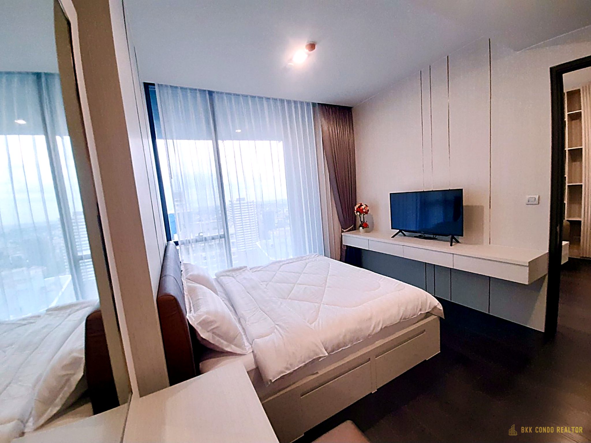 07-bedroom-55 1-Bedroom Condo for Rent at Laviq Sukhumvit 57 (46 sqm) — Thonglor BTS