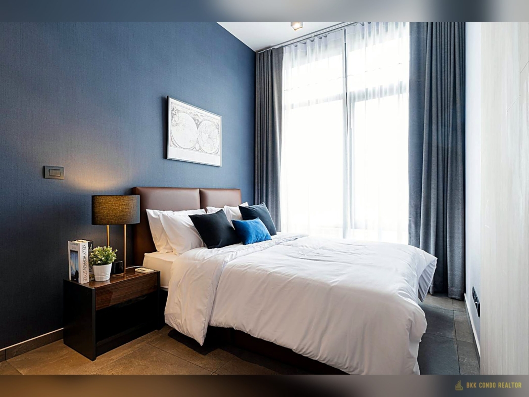 2-Bedroom Condo for Rent at The Lofts Asoke (86 sqm) — MRT Phetchaburi