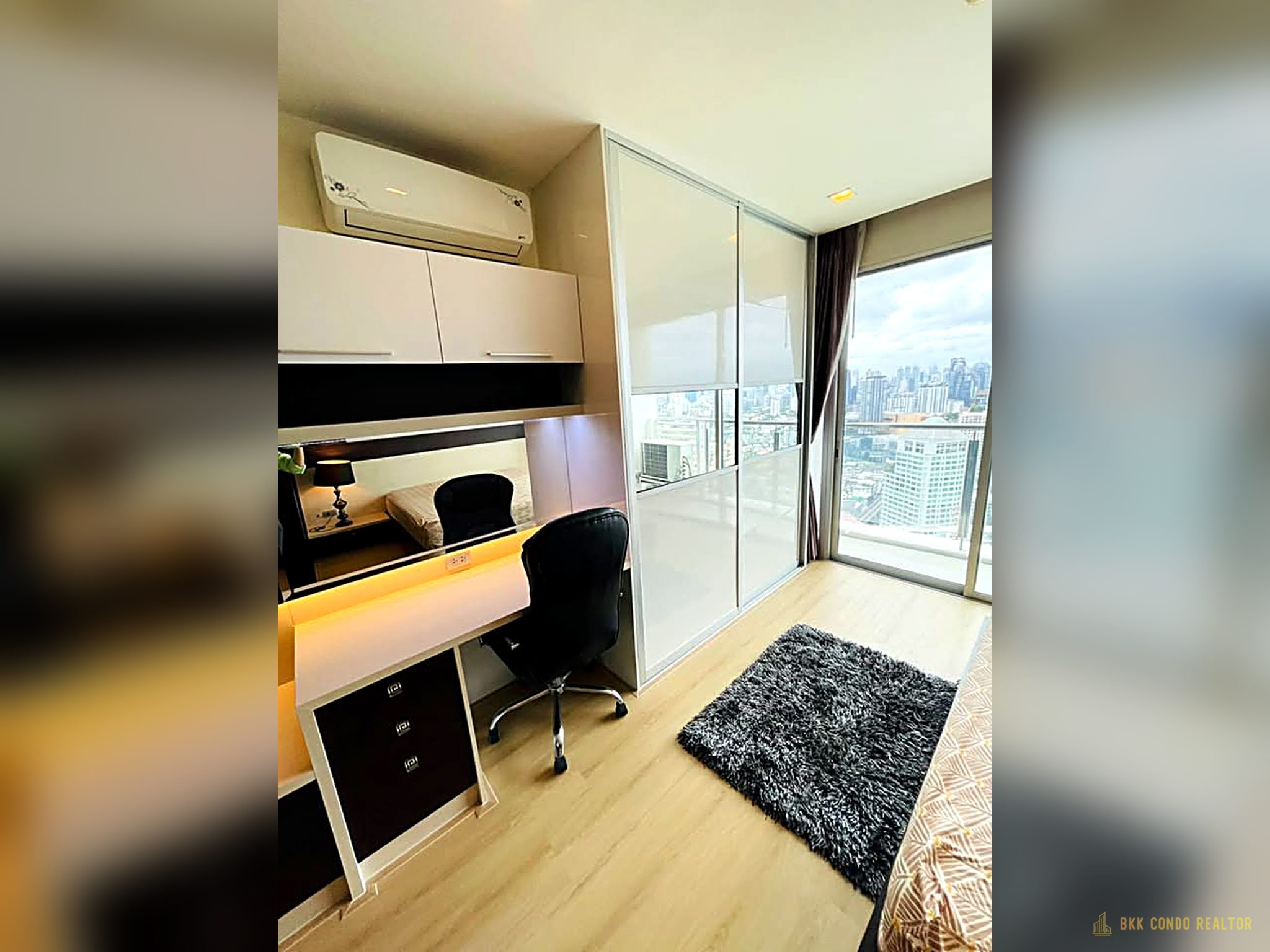 Studio Condo for Rent at Sky Walk Residence (40 sqm) — Phra Khanong BTS