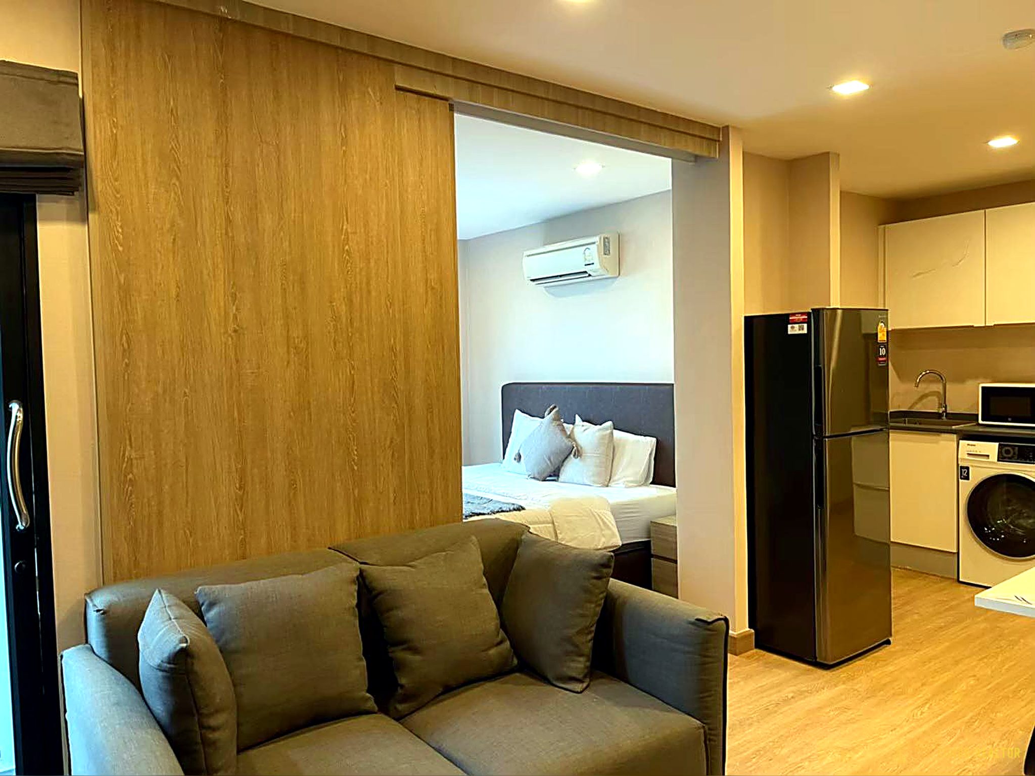 07-bedroom-86 1-Bedroom Condo for Rent at The ACE Ekamai (42 sqm) — Ekkamai BTS