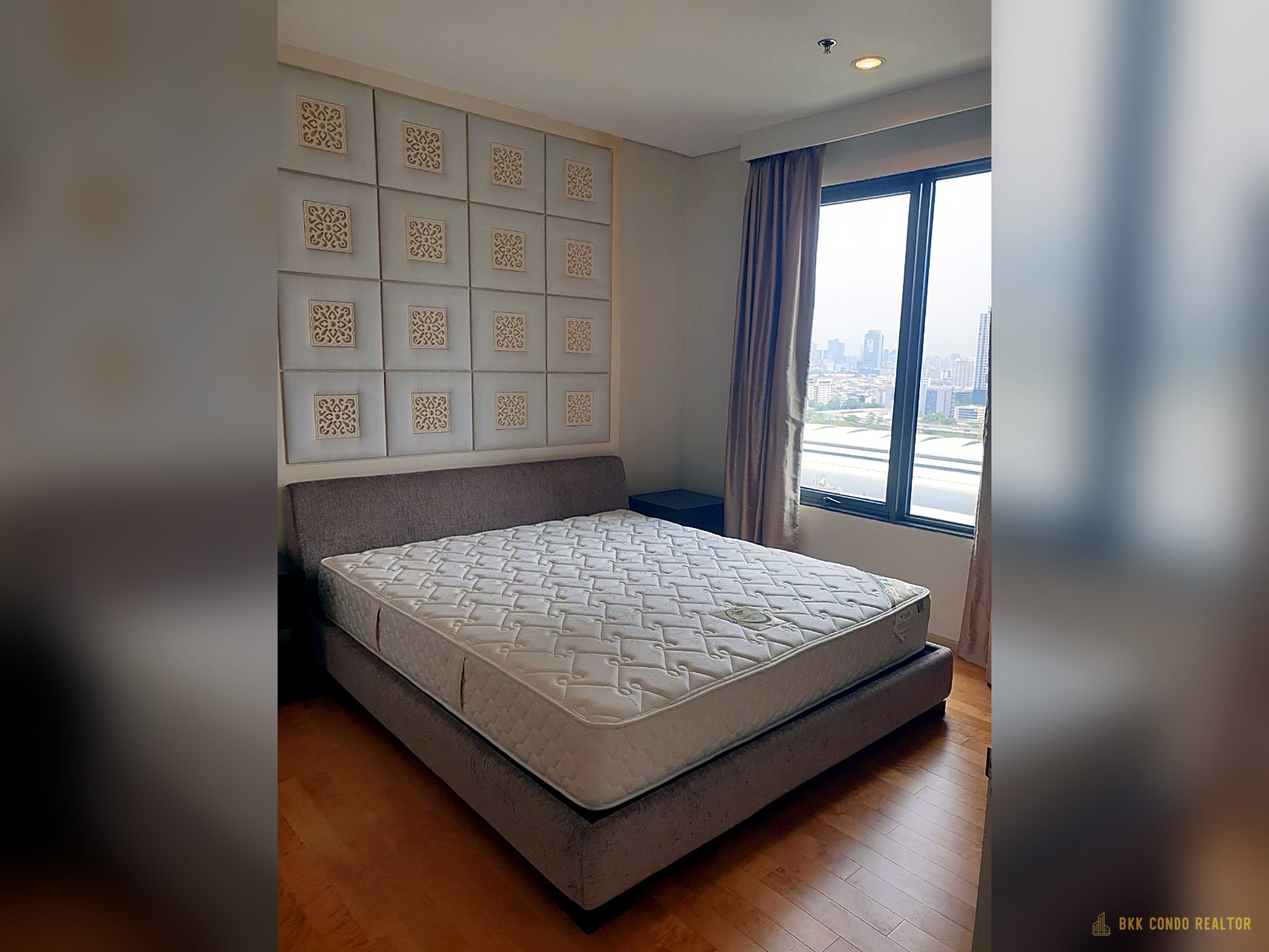 Duplex 1-Bedroom Condo for Rent at Villa Asoke — Phetchaburi MRT