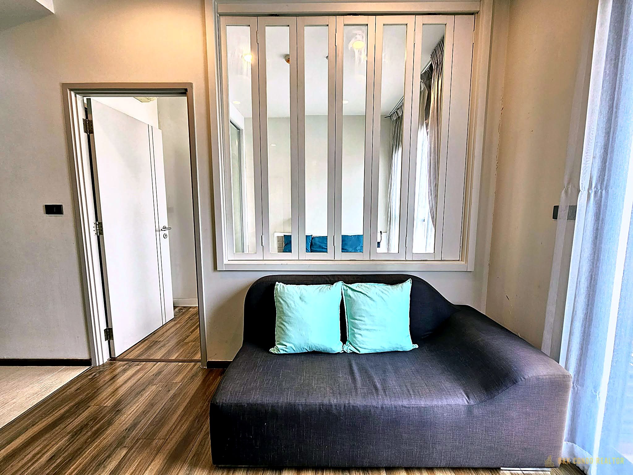 1-Bedroom Condo for Rent at Wyne Sukhumvit (31 sqm) — Phra Khanong BTS