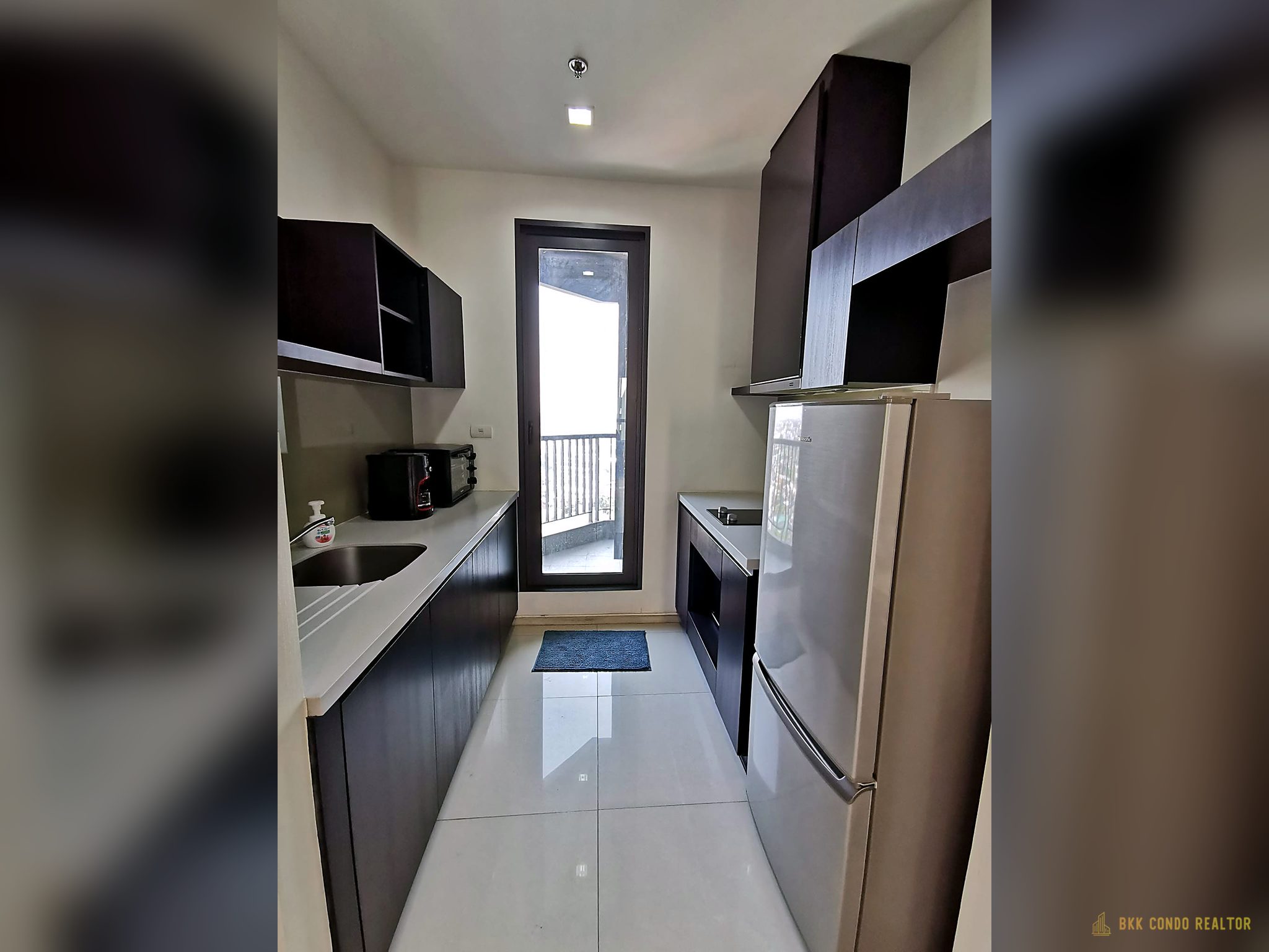 2-Bedroom Condo for Rent at Rhythm 44/1 (68 sqm) — Phra Khanong BTS