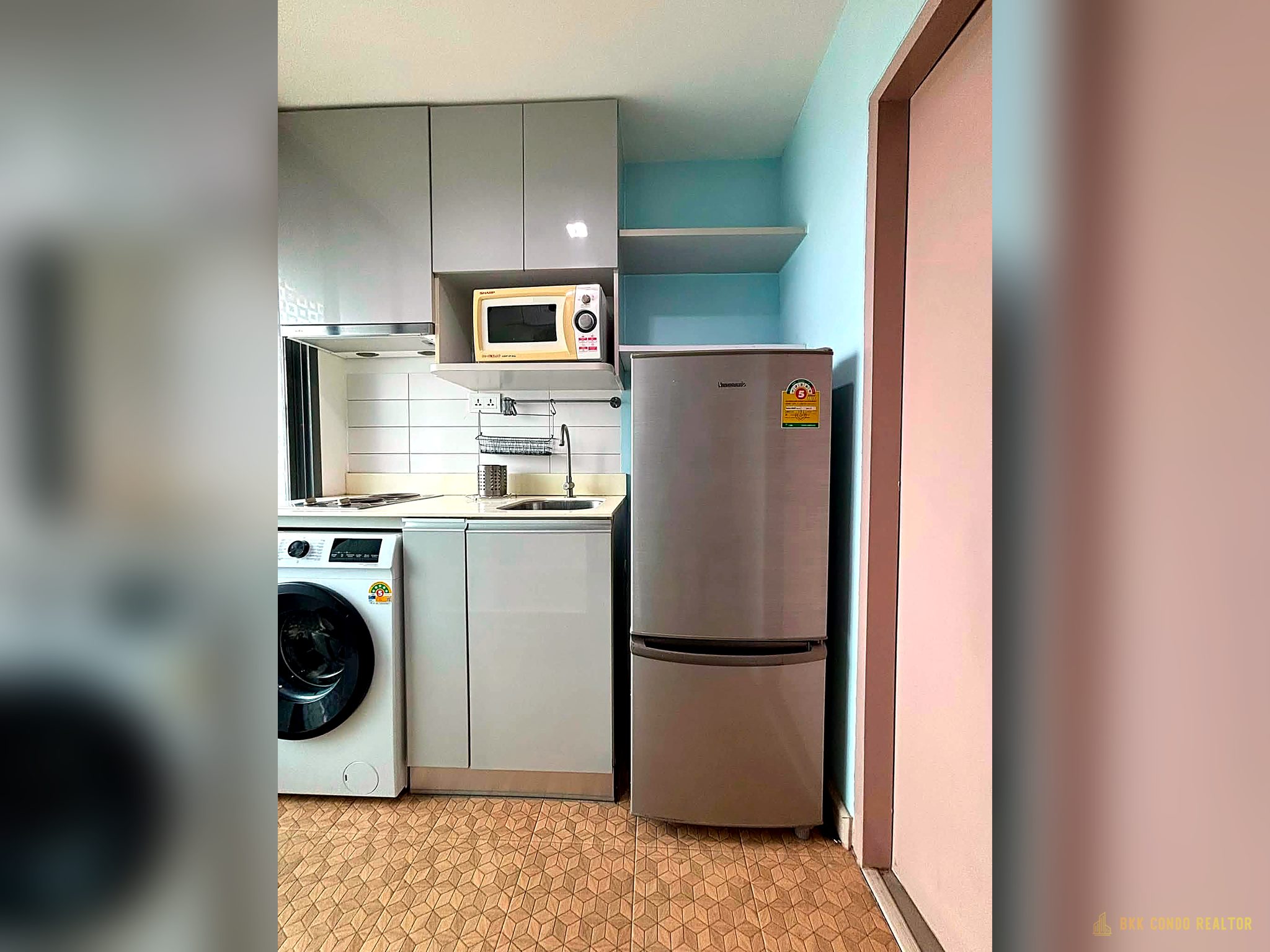 Studio Condo for Rent at IDEO Mobi Sukhumvit 81 (22 sqm) — On Nut BTS