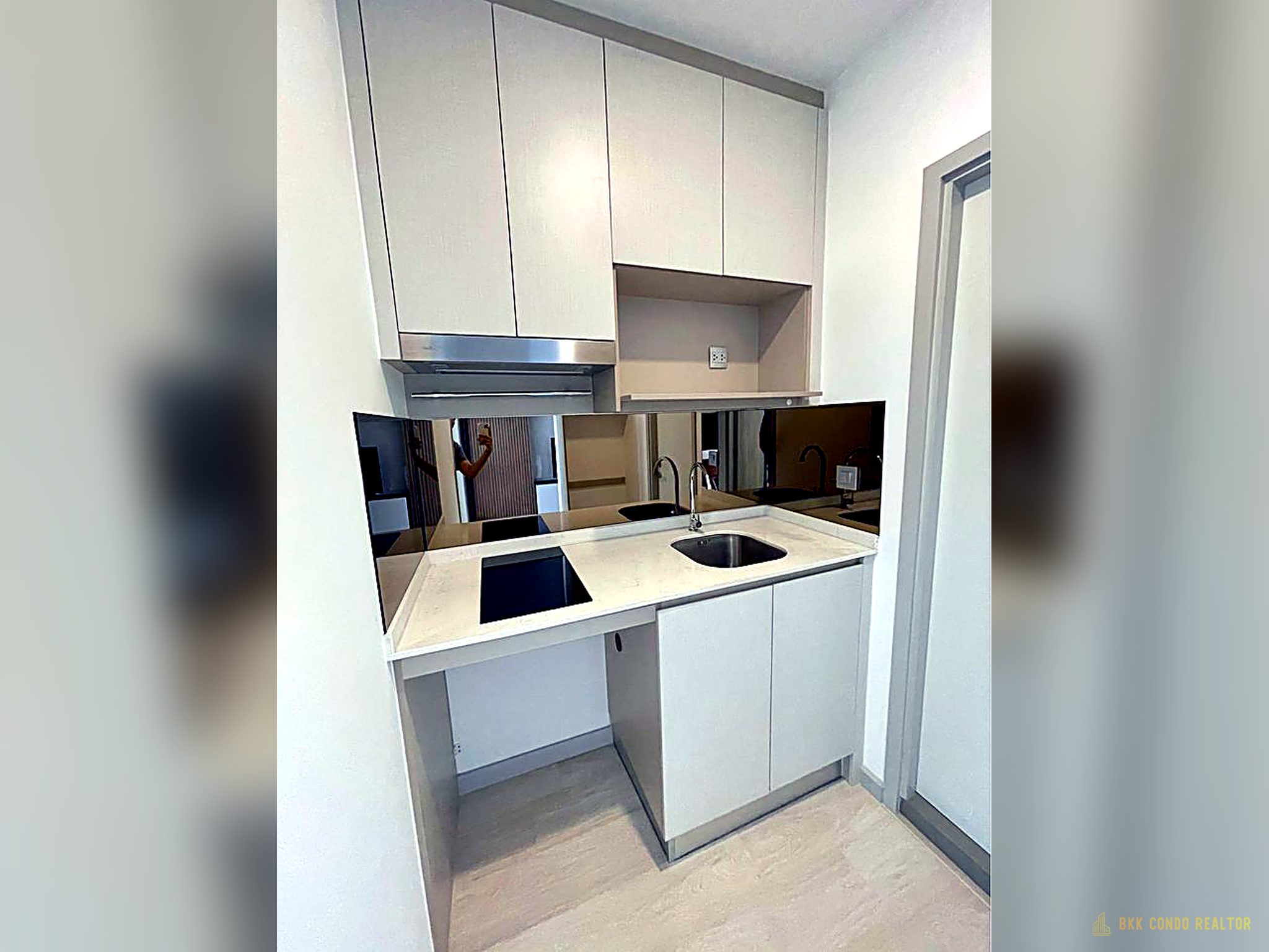 07-kitchen-17 1-Bedroom Condo for Rent at Knightsbridge Prime Sathorn (31 sqm) — Chong Nonsi BTS