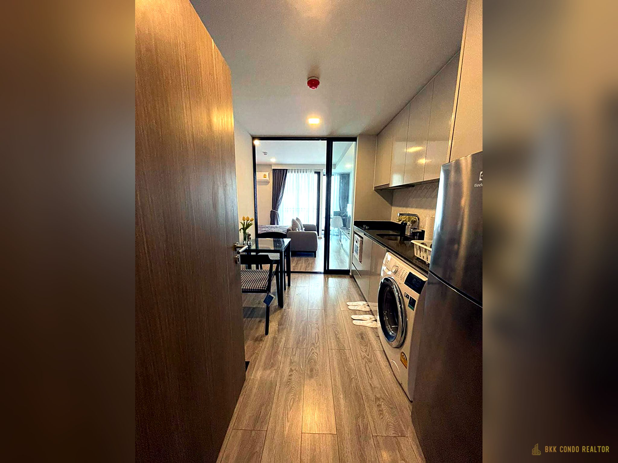 1-Bedroom Condo for Rent at Maestro 14 Siam-Ratchathewi (30 sqm) — Ratchathewi BTS