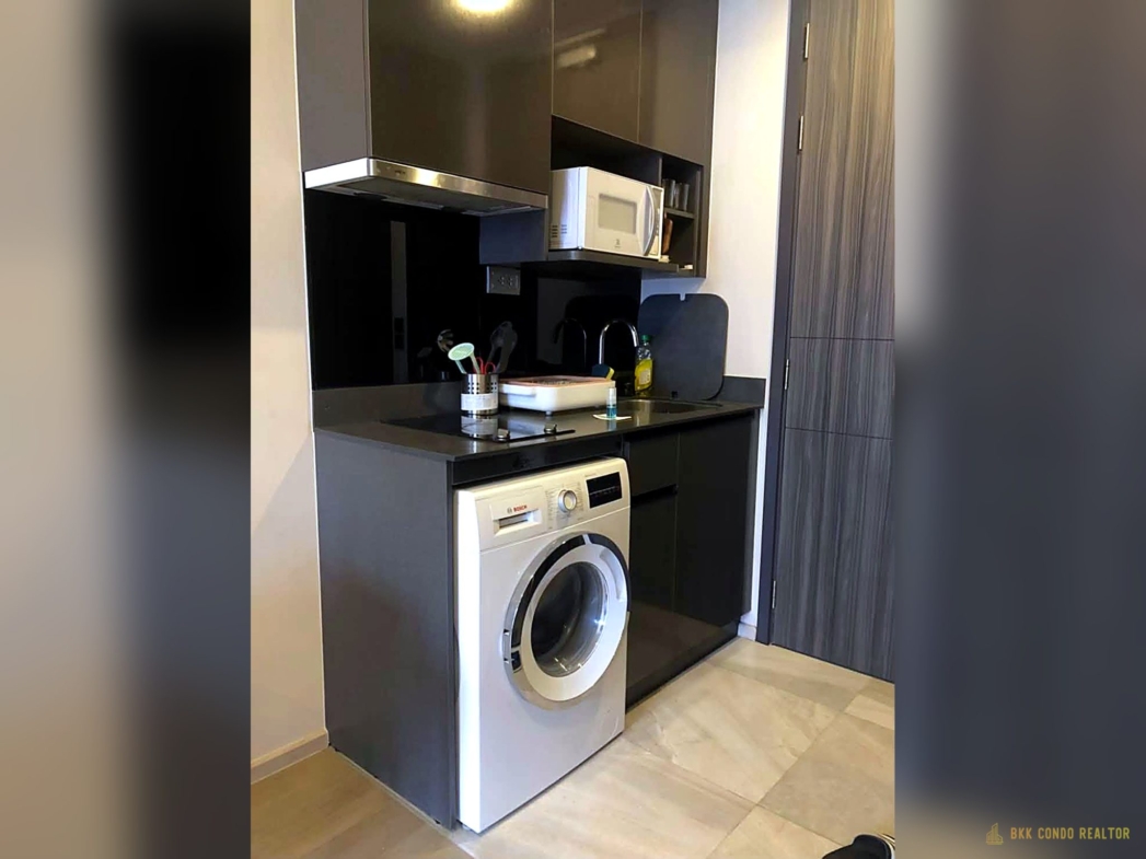 1-Bedroom Condo for Rent at Ashton Asoke (34 sqm) — Asoke BTS