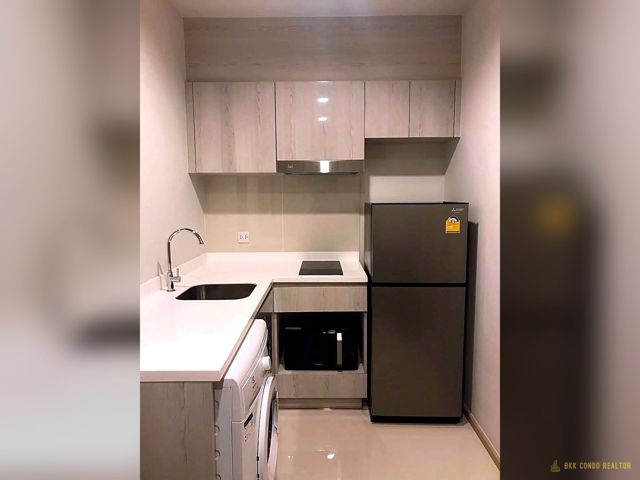 1-Bedroom Condo for Rent at Life One Wireless (35 sqm) — Ploenchit BTS