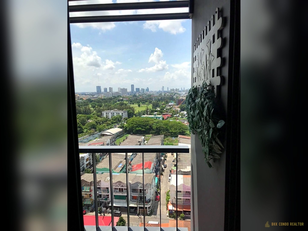 Studio Condo for Rent at IDEO Mobi Eastpoint (22 sqm) — Bangna BTS